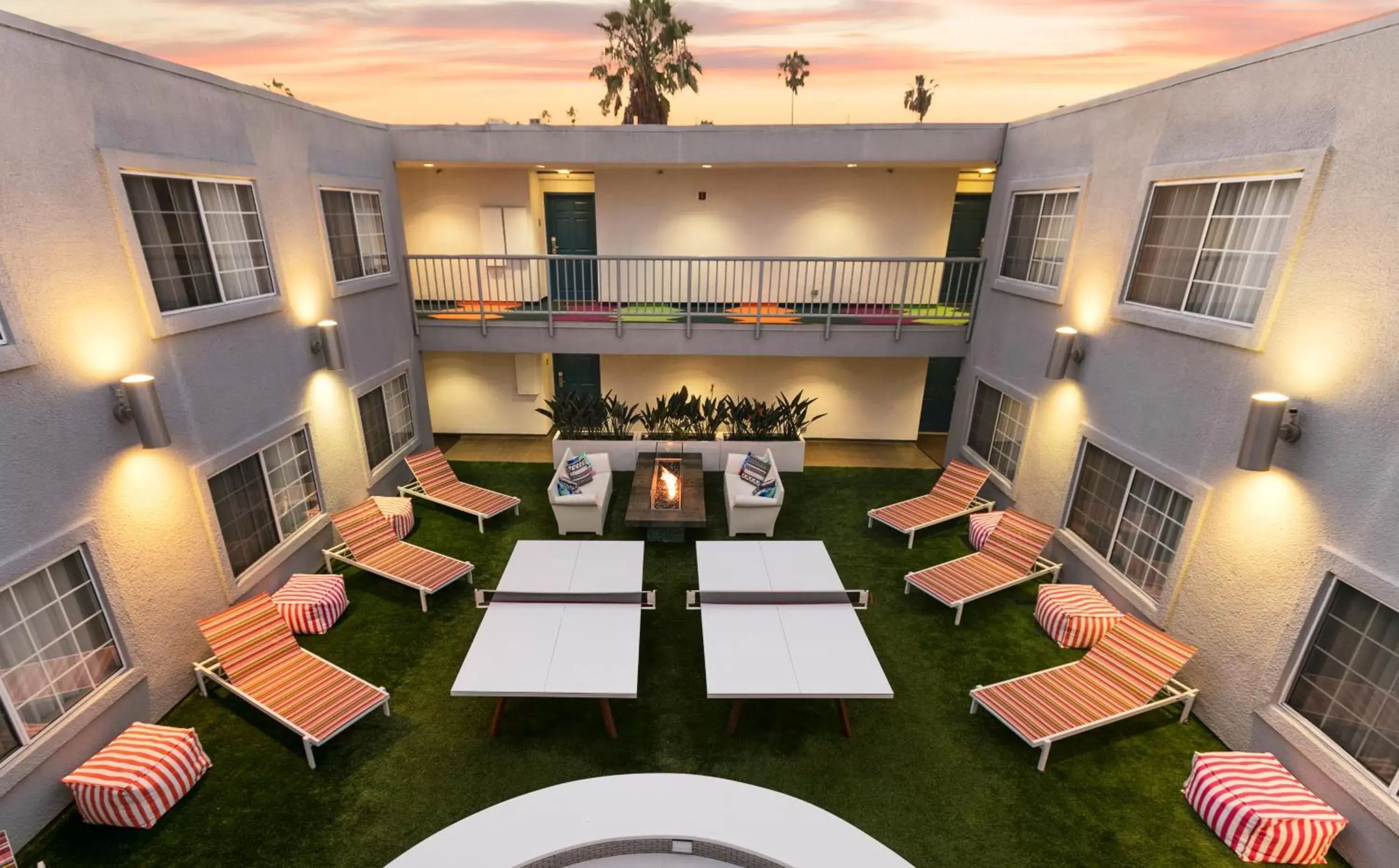Patio, Business Area/Conference Room in The Kinney - Venice Beach