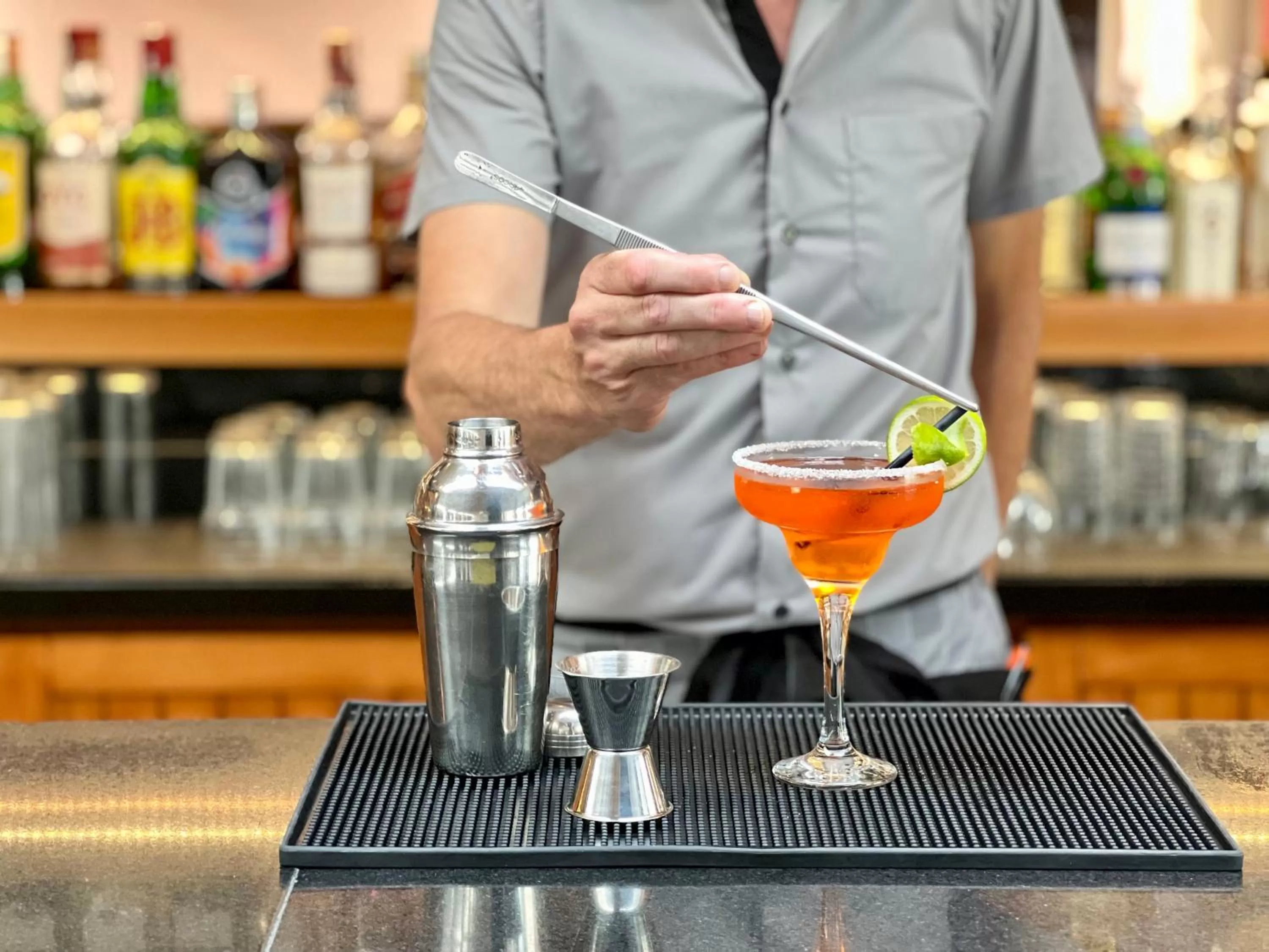 Lounge or bar in Hotel Puerto Palace