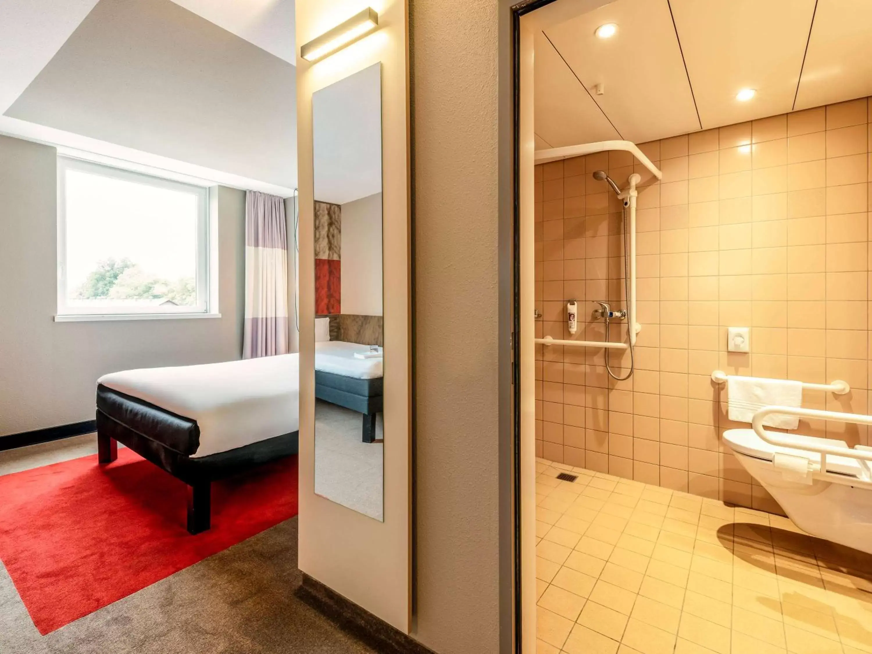 Photo of the whole room, Bathroom in ibis Bern Expo