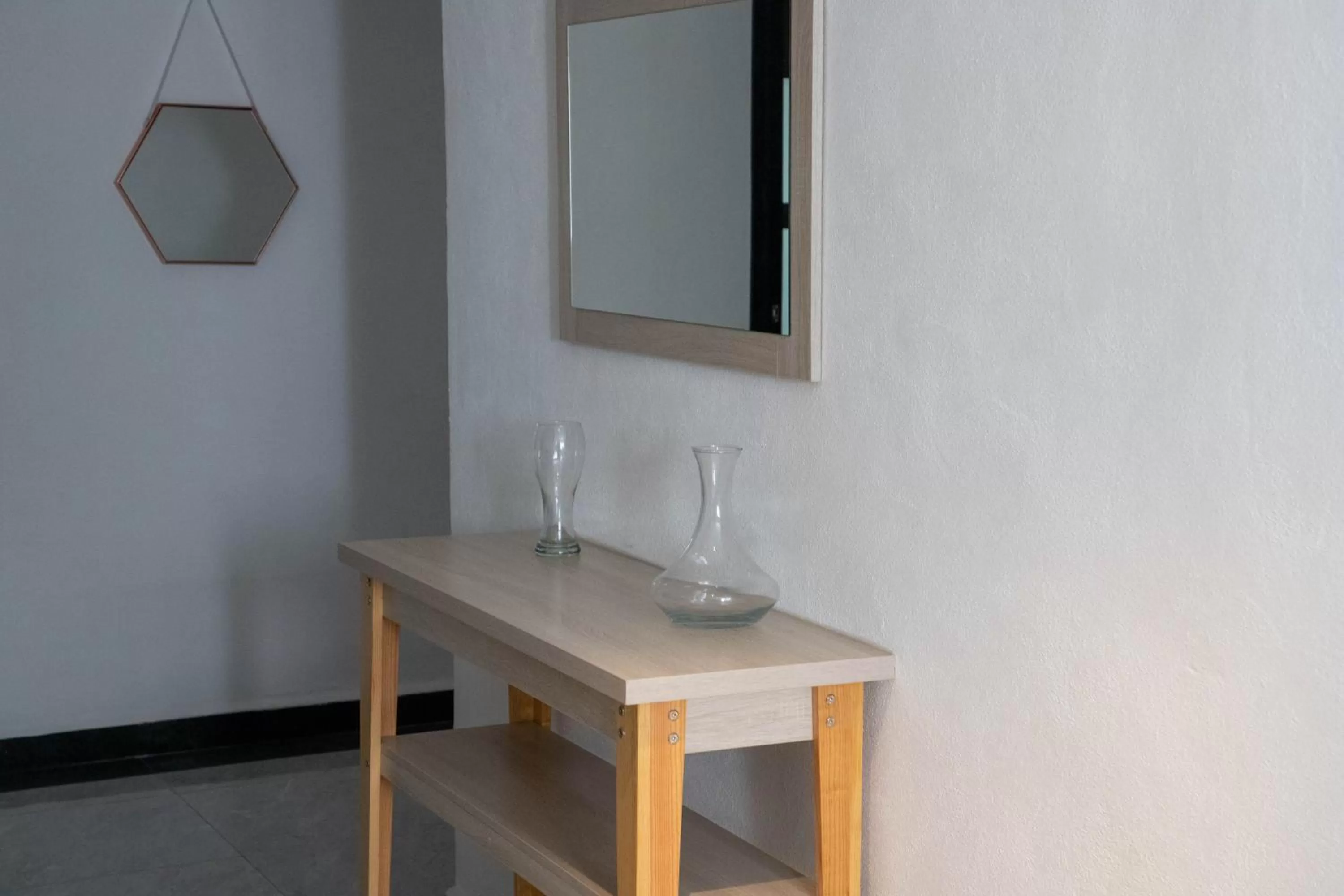 TV/Entertainment Center in Hotel Urban Cholula