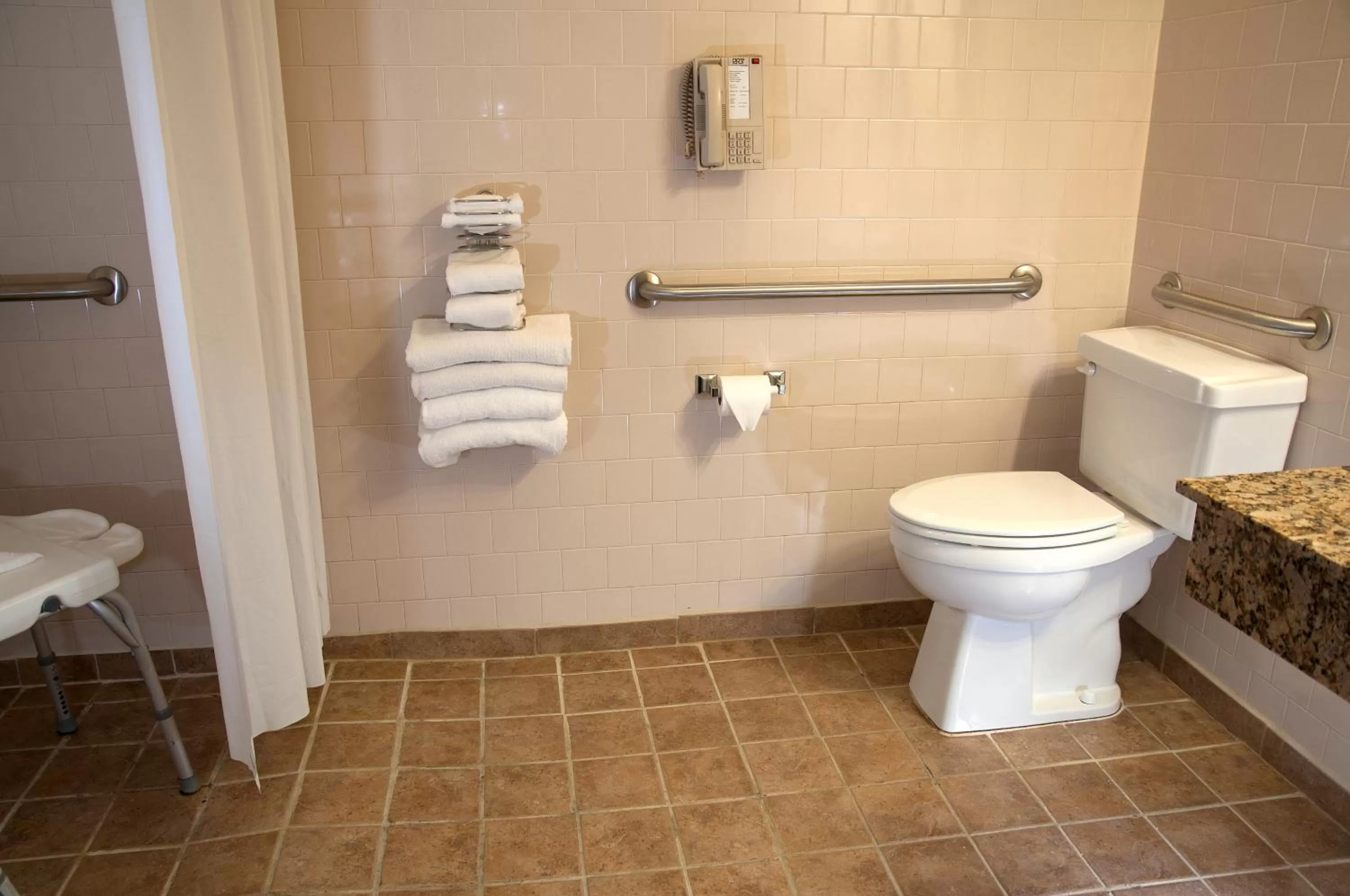 Bathroom in The Stone Castle Hotel & Conference Center