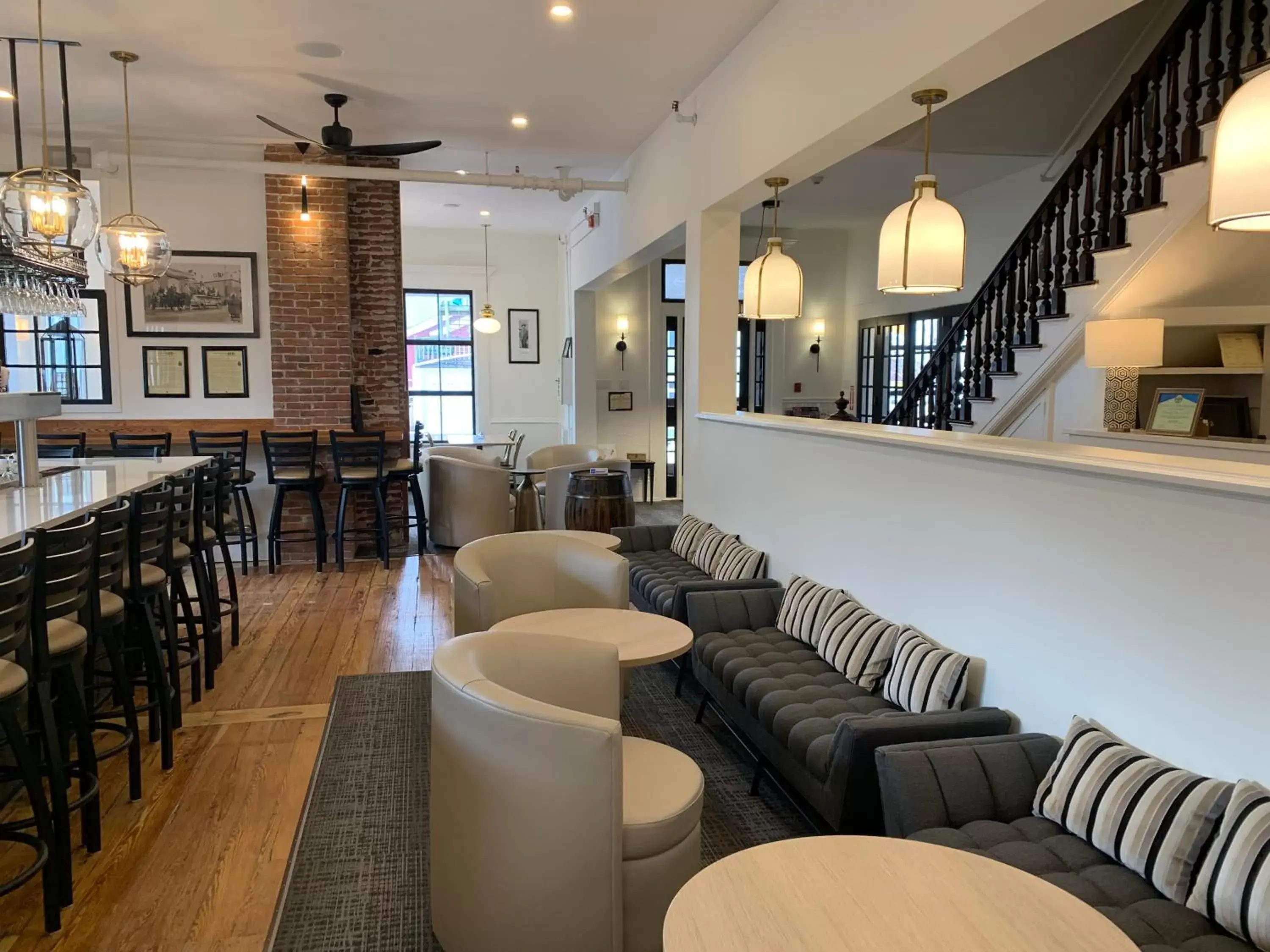 Restaurant/places to eat, Lounge/Bar in Kennedy House