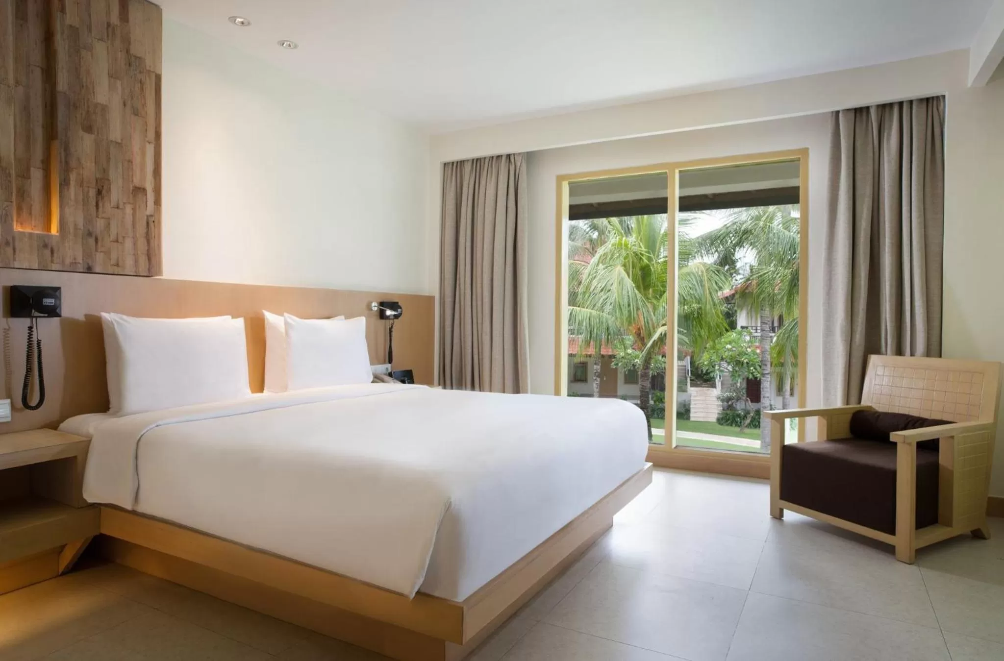 Photo of the whole room, Bed in Holiday Inn Resort Baruna Bali by IHG
