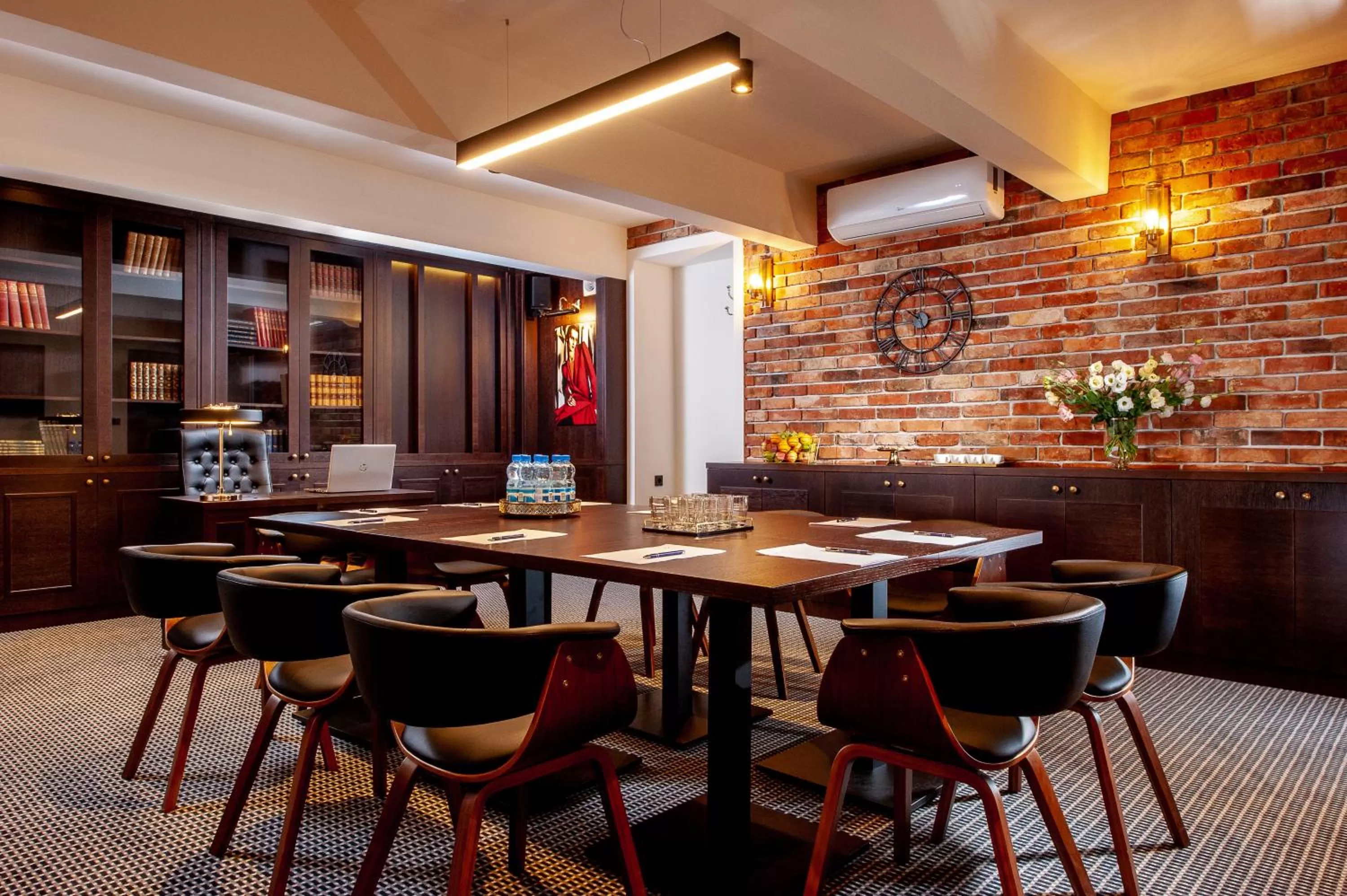 Business facilities in Amber Design Residence