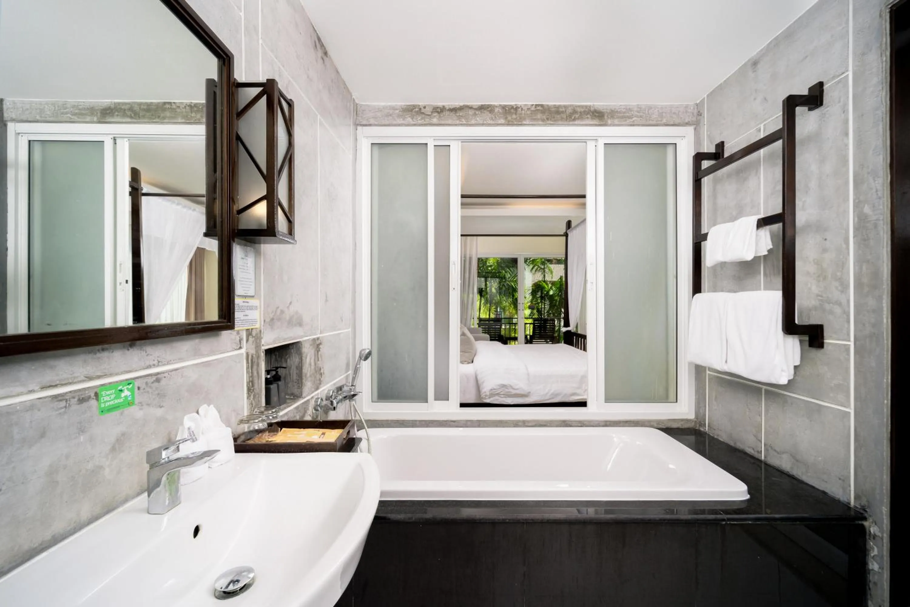 Bathroom, Bed in Railay Princess Resort & Spa