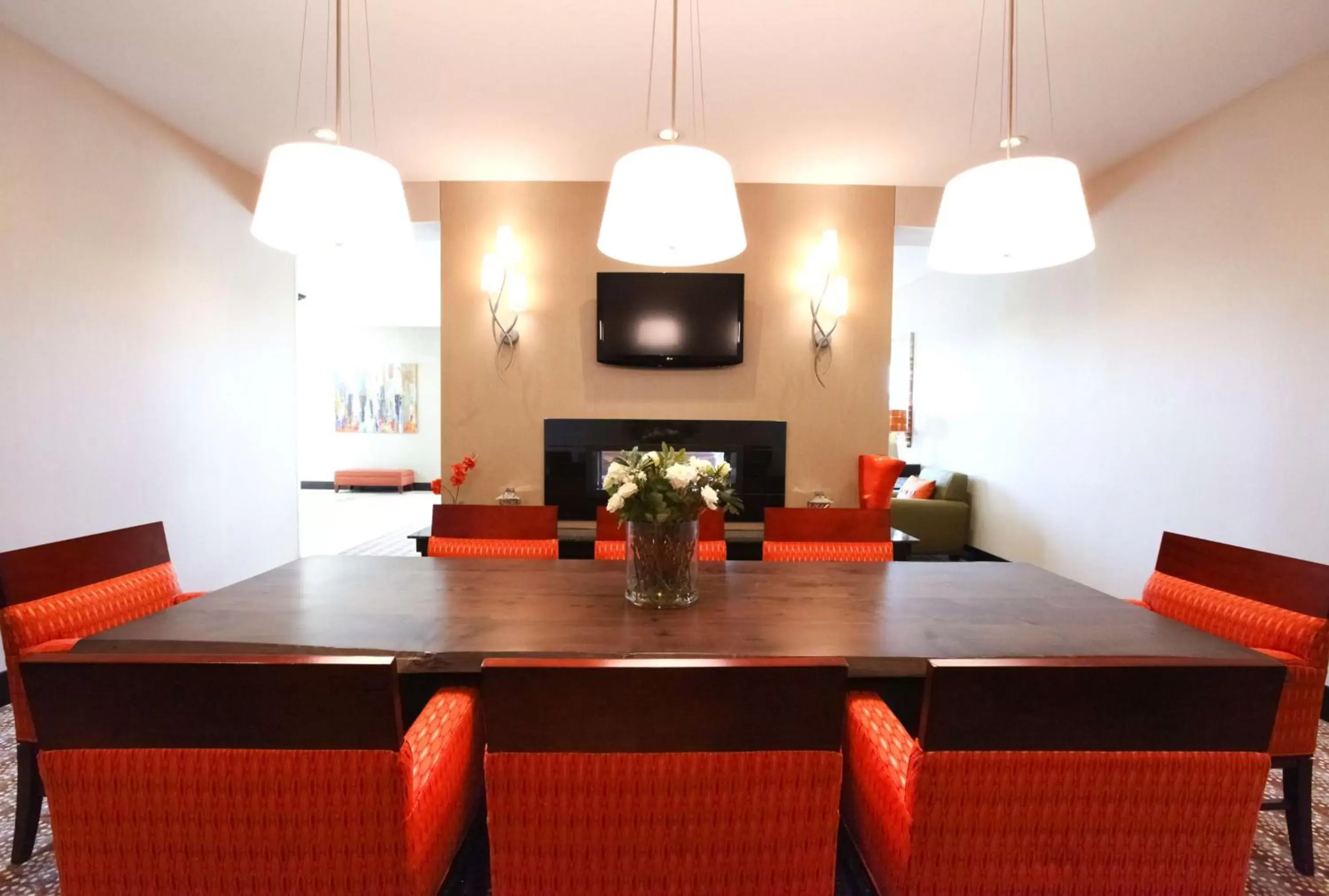 Lobby or reception, Dining Area in Hilton Garden Inn Olathe