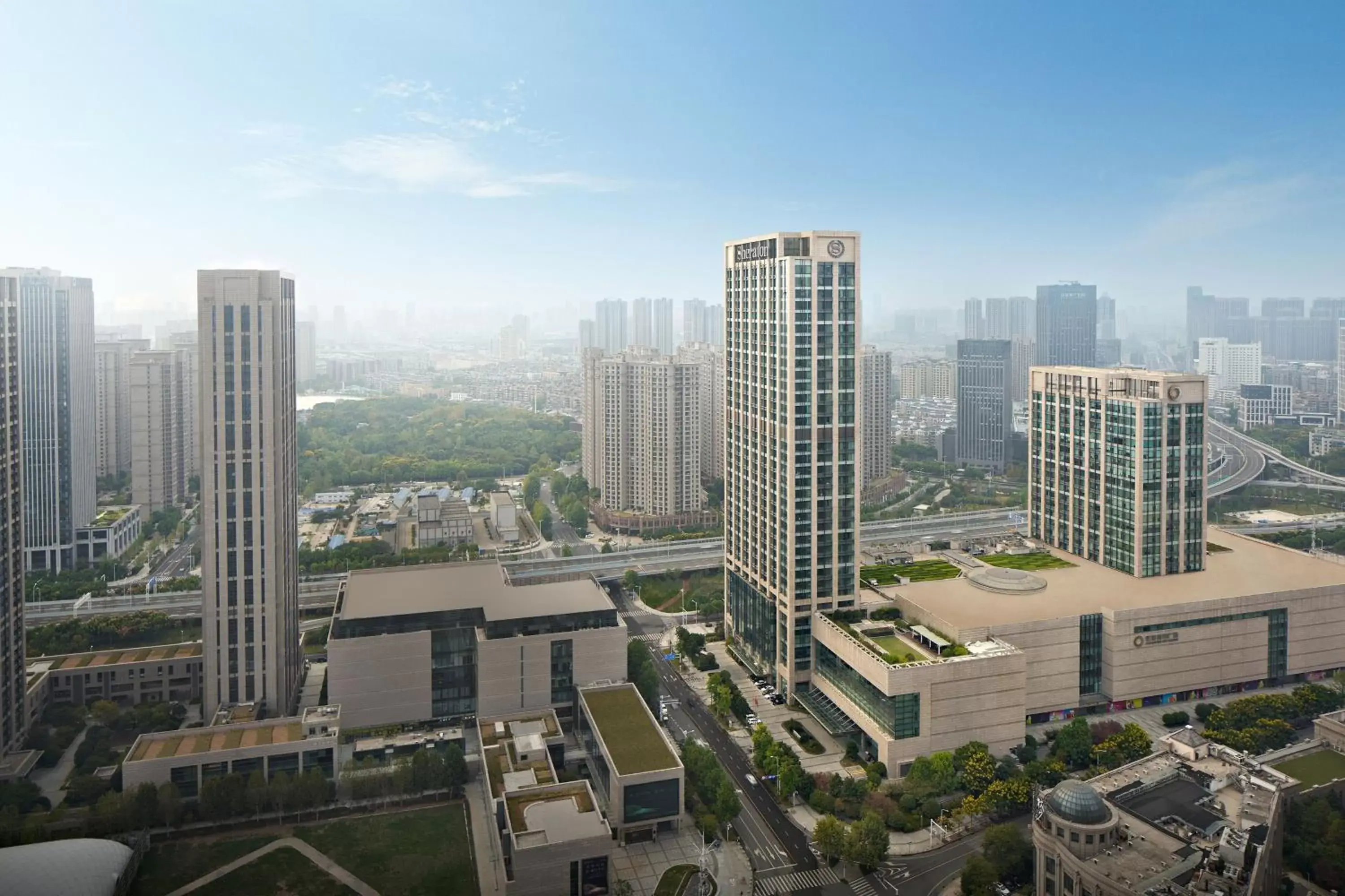 Property building, Bird's-eye View in Sheraton Grand Wuhan Hankou Hotel - Let's take a look at the moment of Wuhan