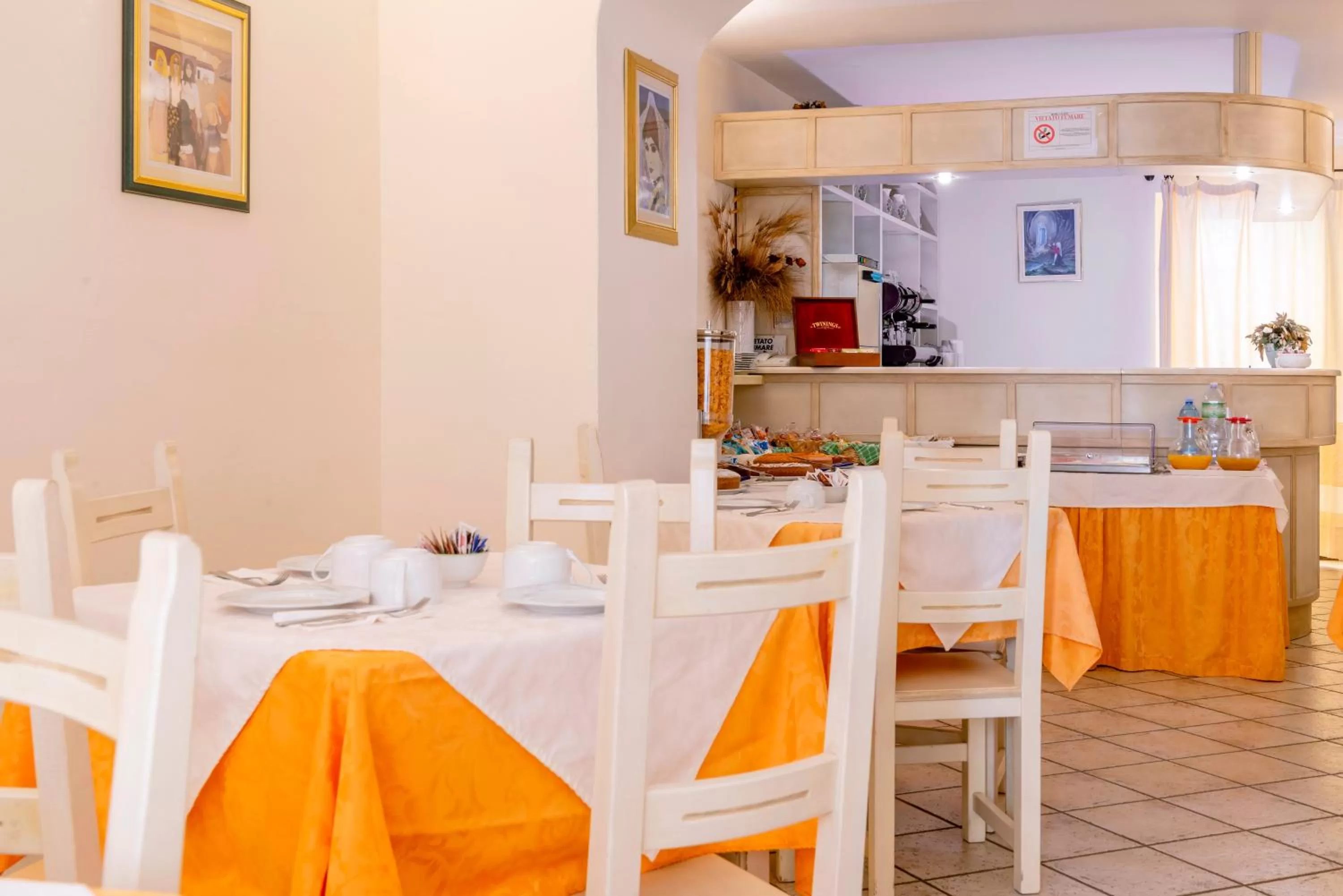 Lounge or bar in Hotel Cavour