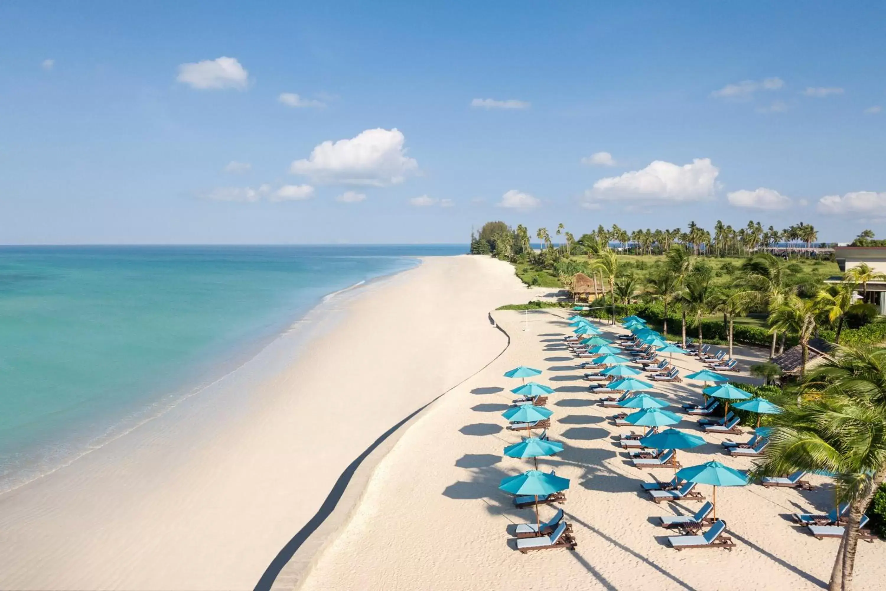 Property building, Beach in Le Meridien Khao Lak Resort & Spa