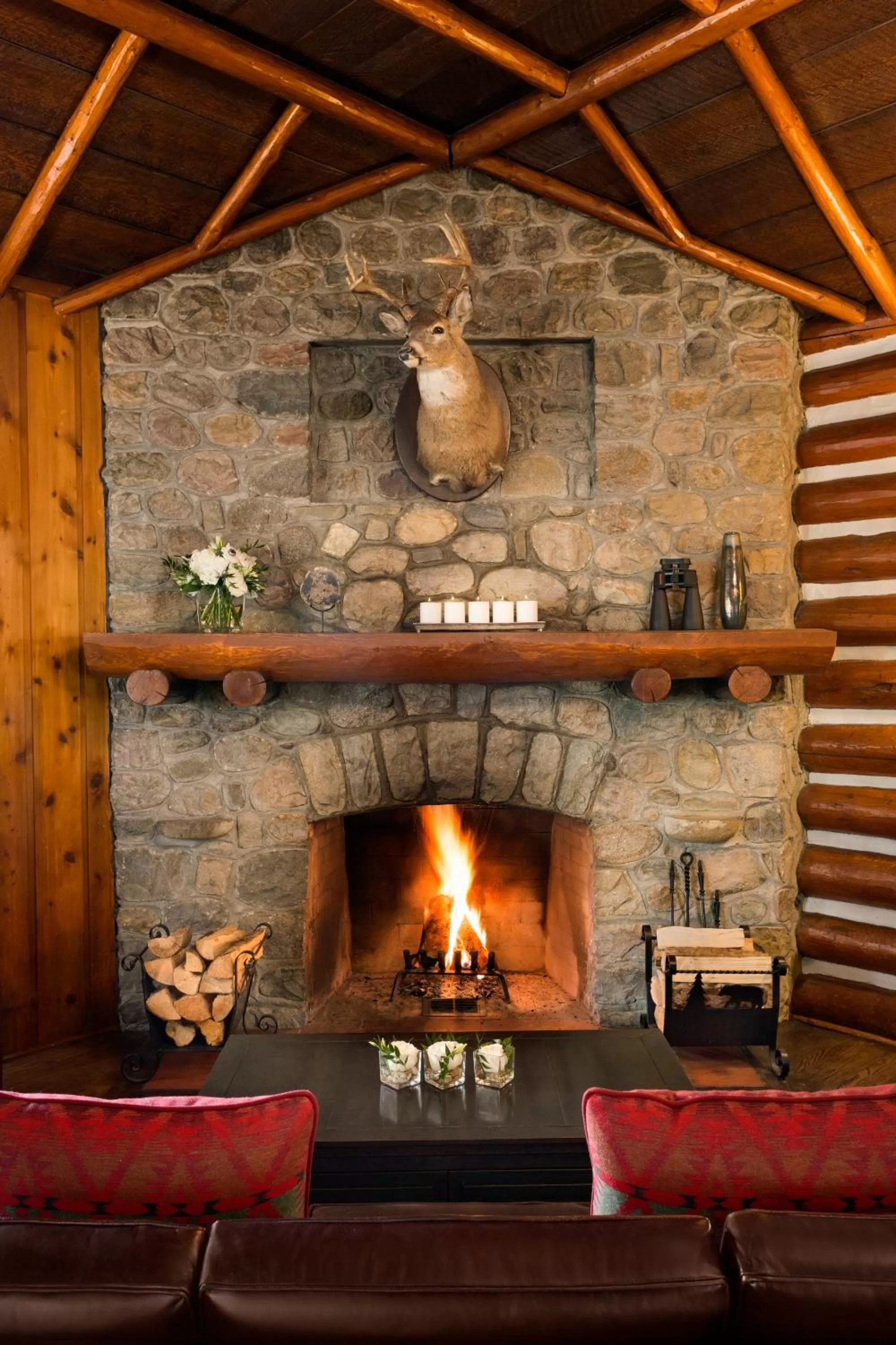 Seating area in Fairmont Jasper Park Lodge