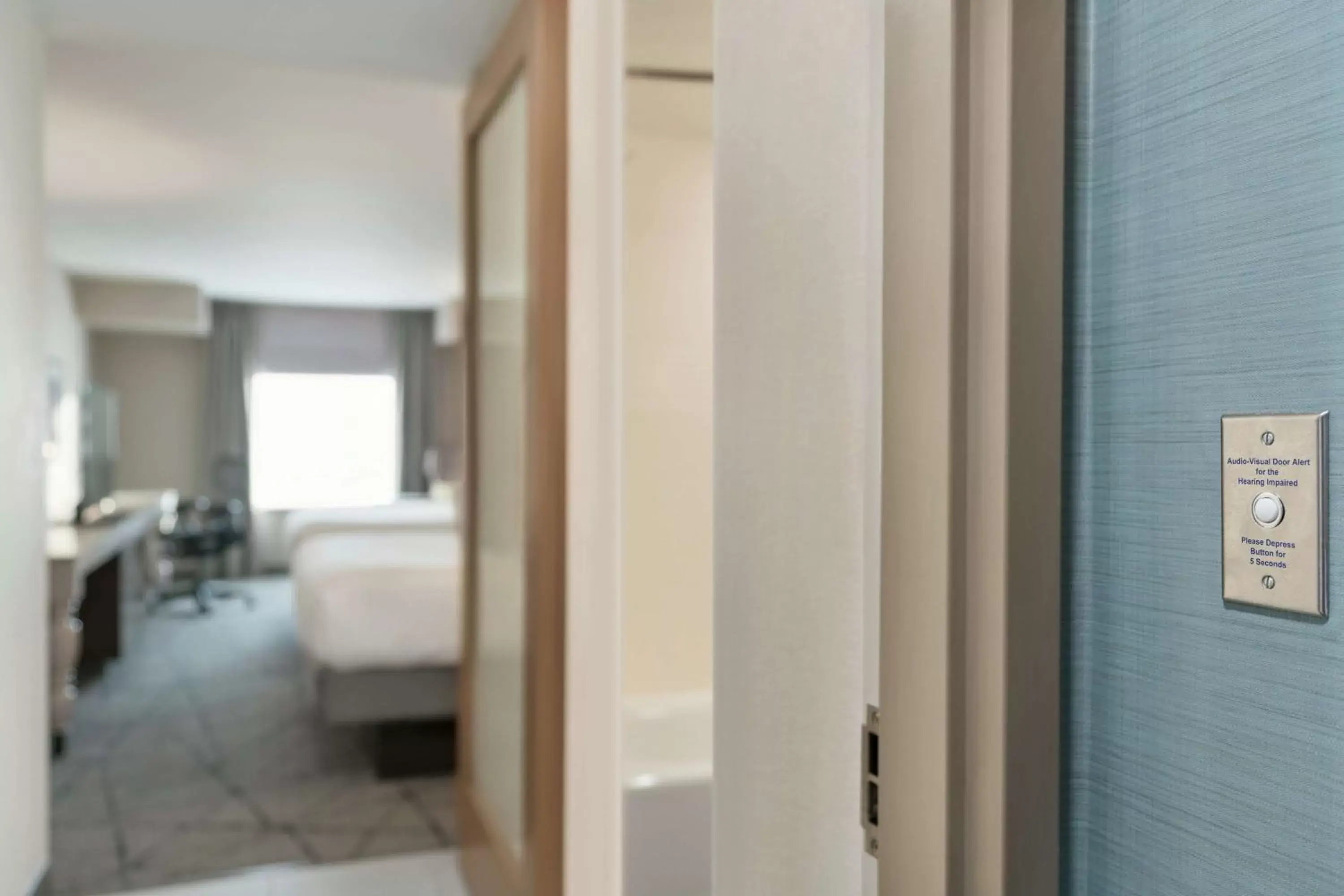 Bedroom, Bathroom in Hilton Garden Inn Springfield