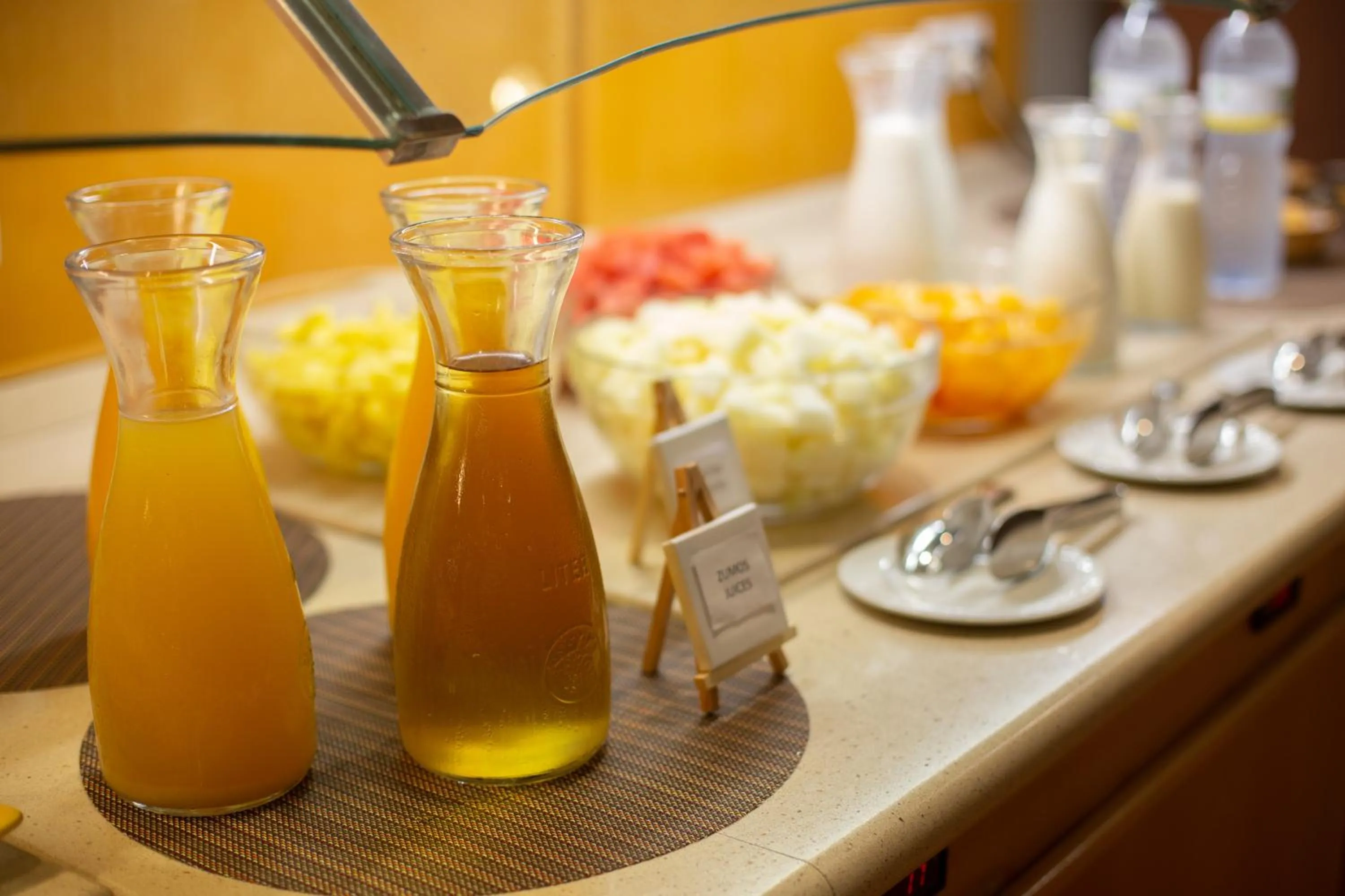 Food and drinks in Flag Hotel Valencia