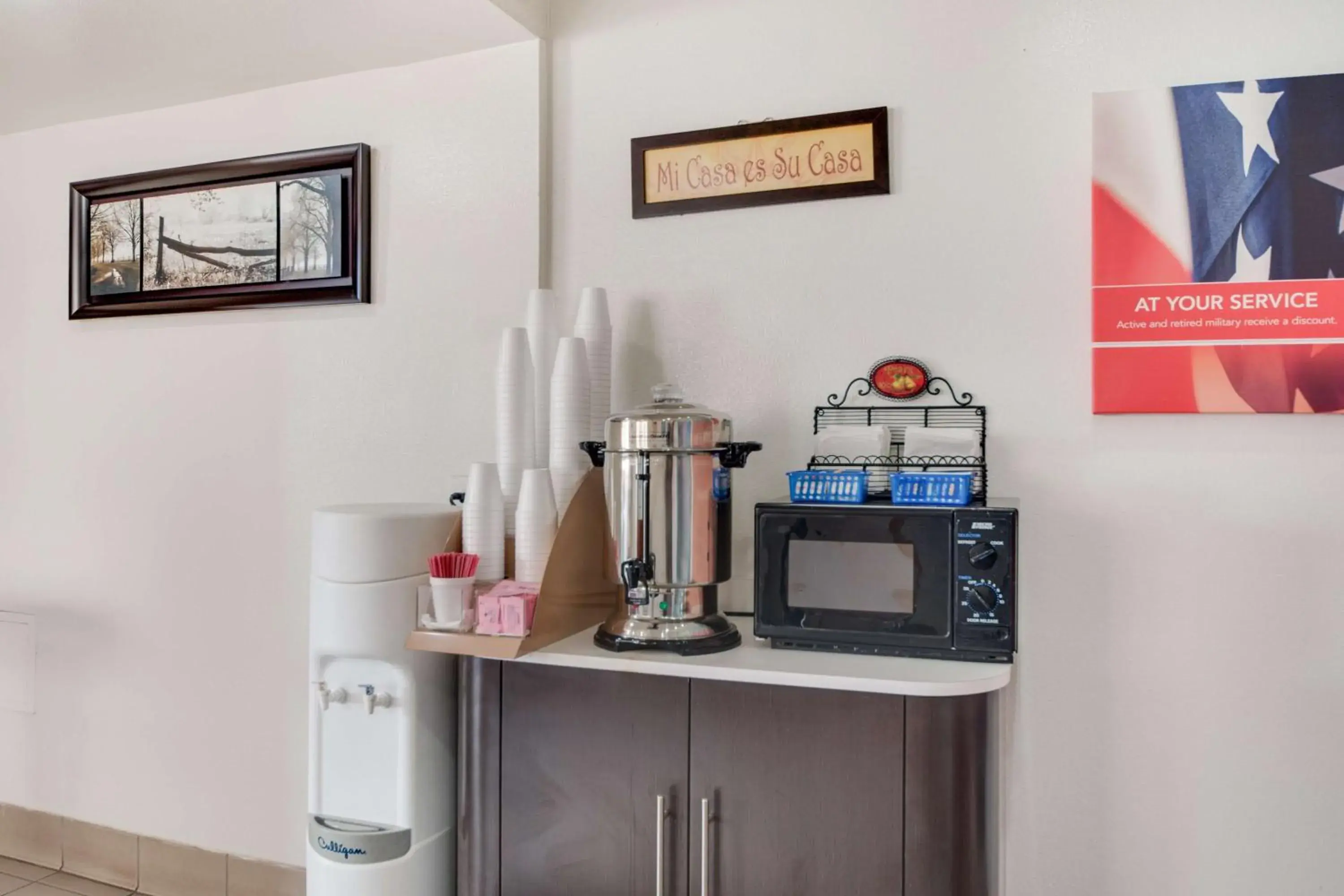 Coffee/tea facilities in Motel 6-Brownsville, TX North