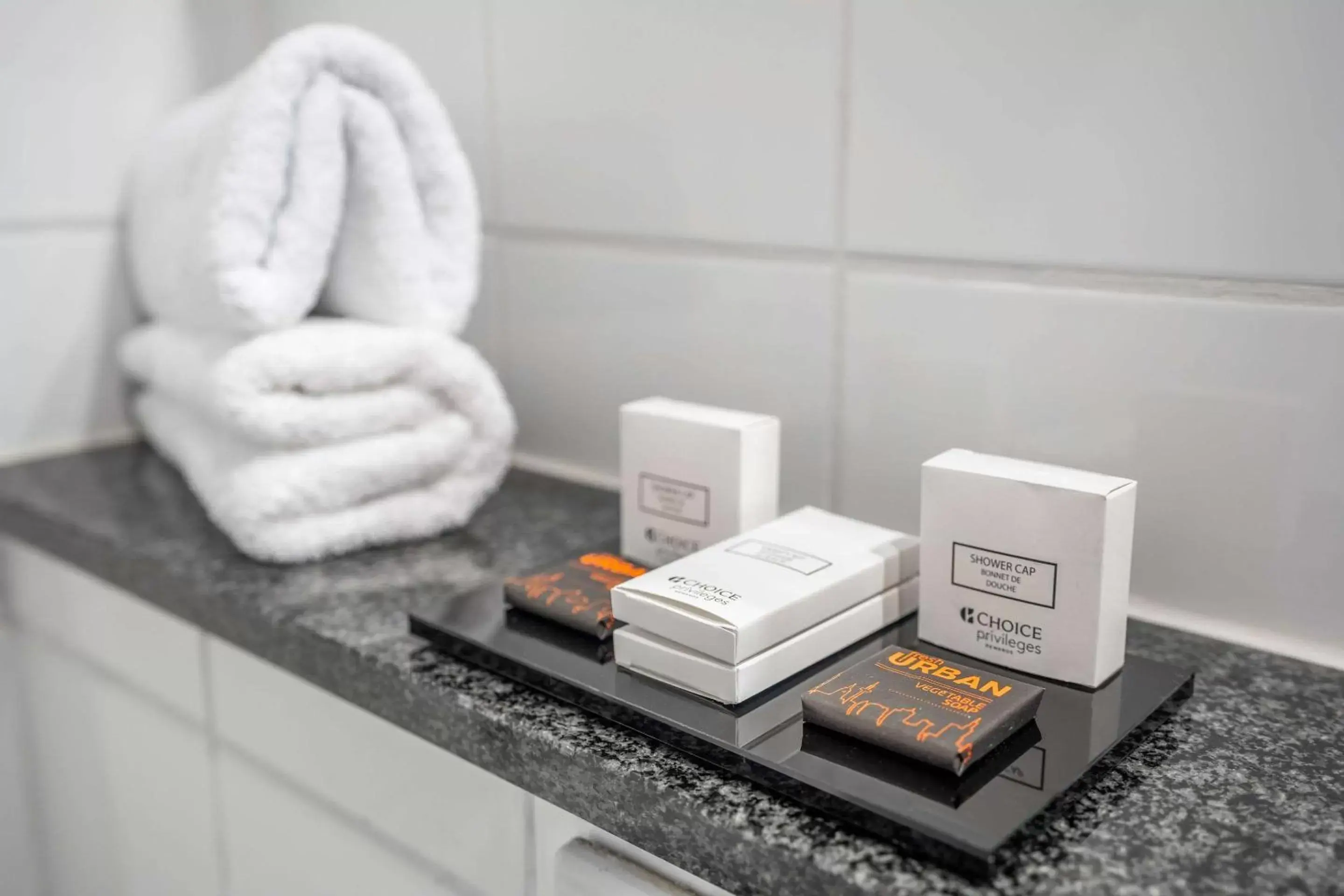 Bathroom in Comfort Hotel Frankfurt Central Station Bathroom in Comfort Hotel Frankfurt Central Station