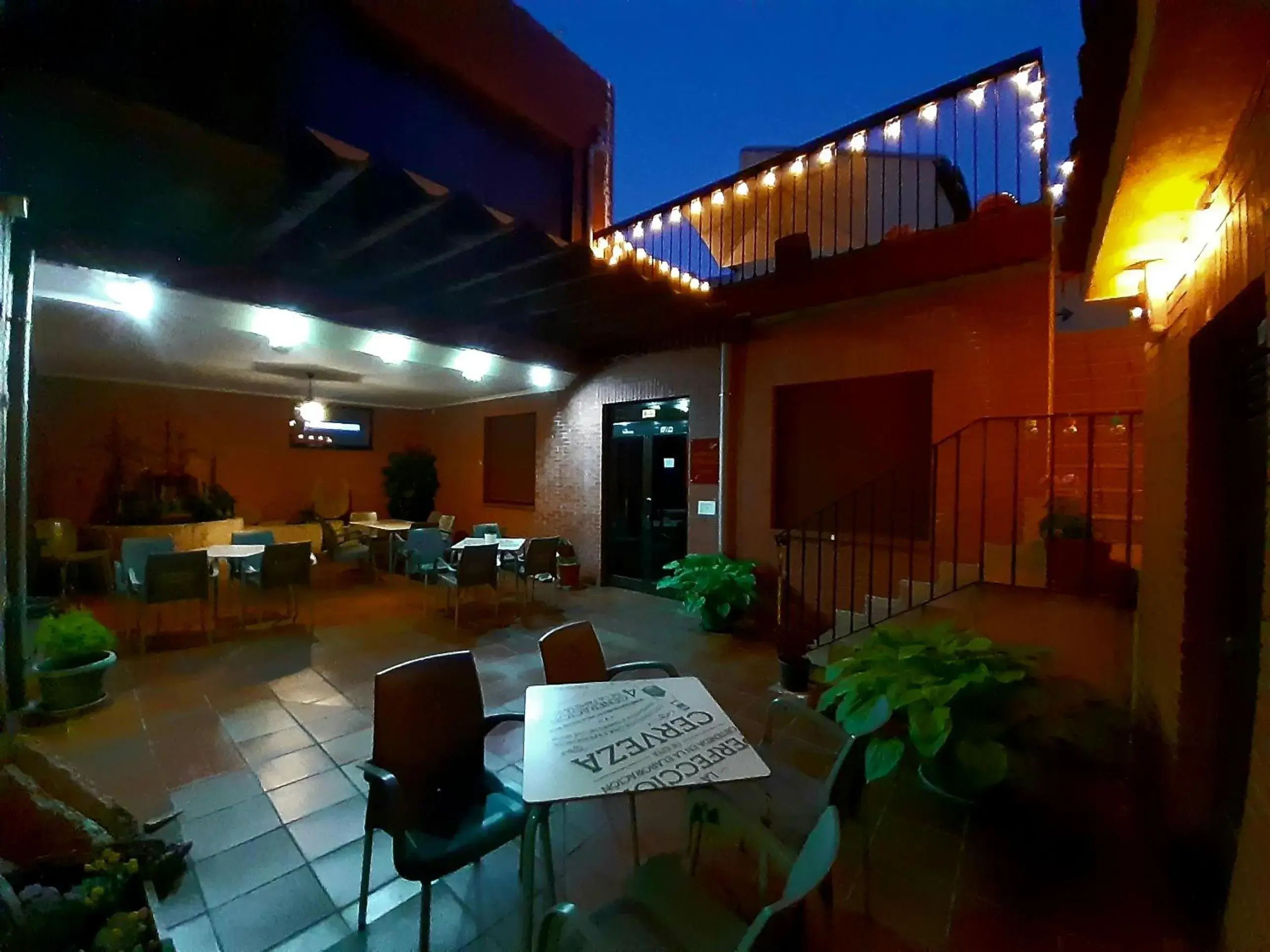 Patio, Restaurant/Places to Eat in Hotel Villa De Lerma