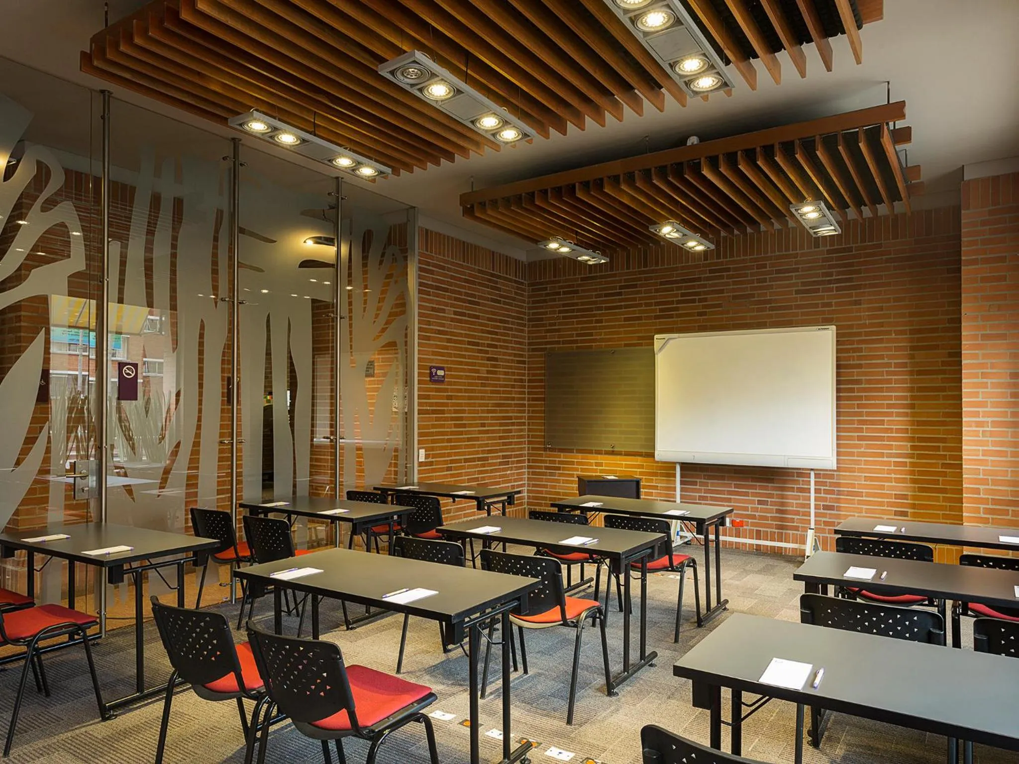 Meeting/conference room in Mercure Bogota BH Zona Financiera