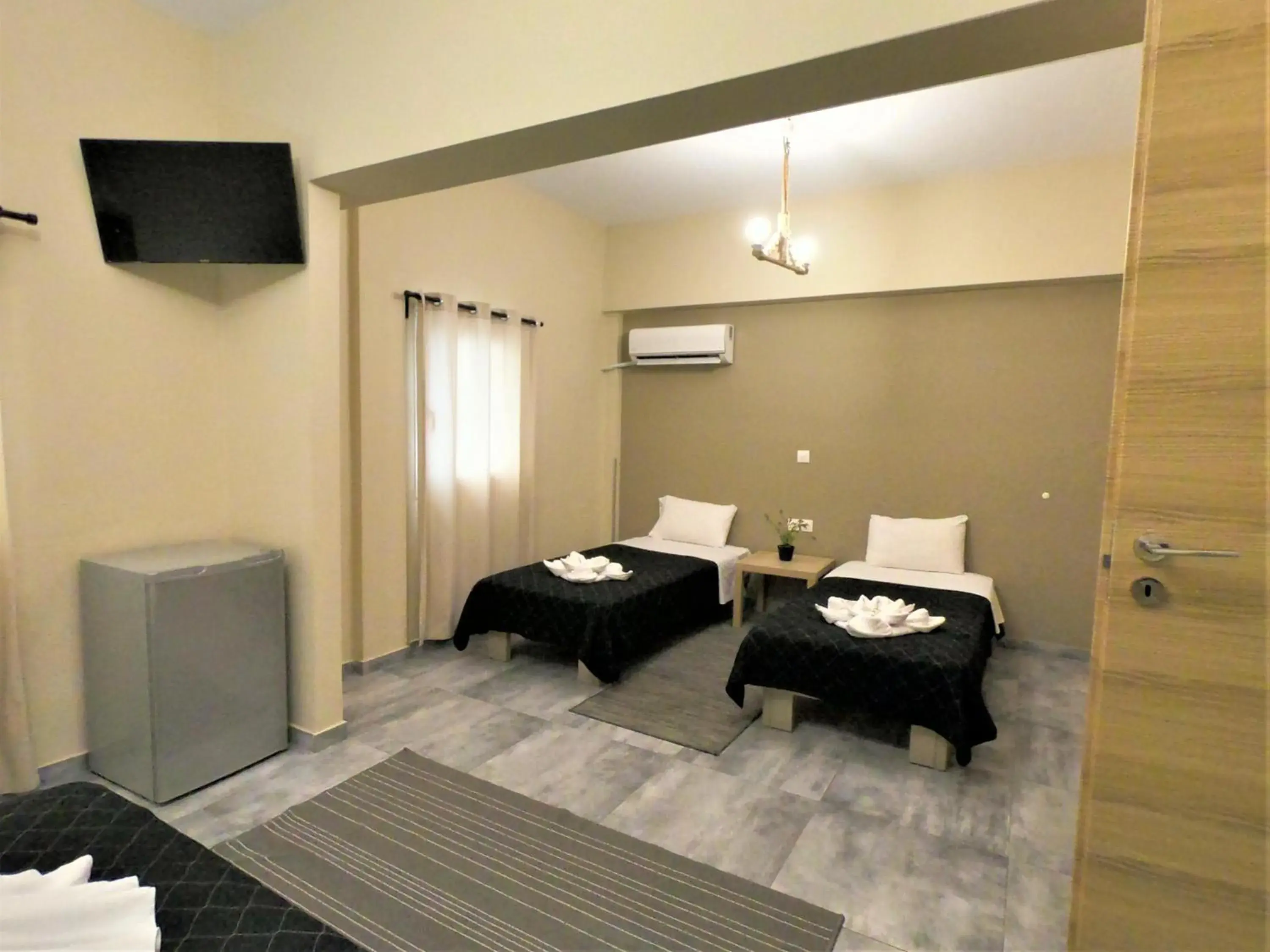 Bedroom, Bed in Achillion Hotel Piraeus