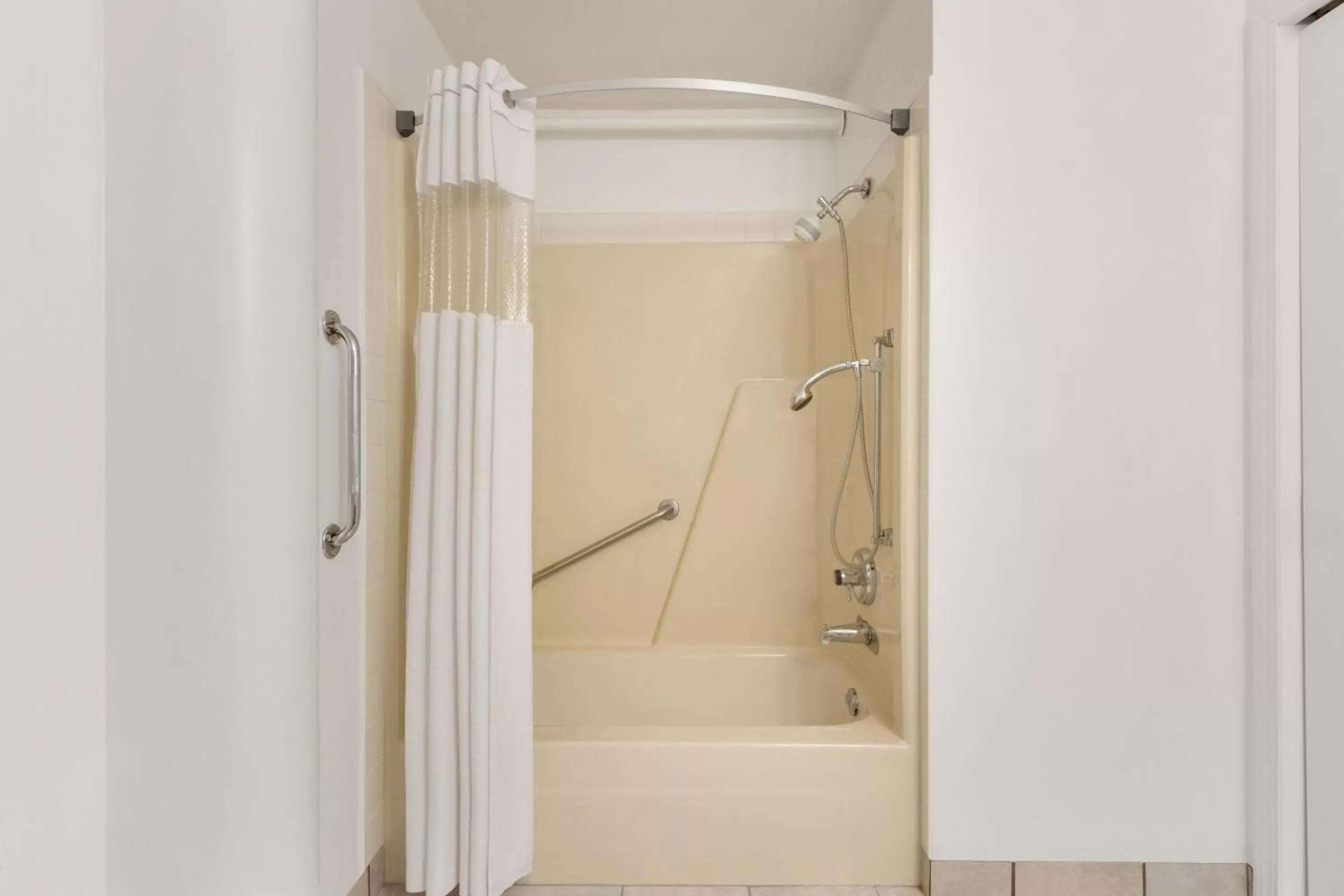Shower, Bathroom in Days Inn by Wyndham Lethbridge