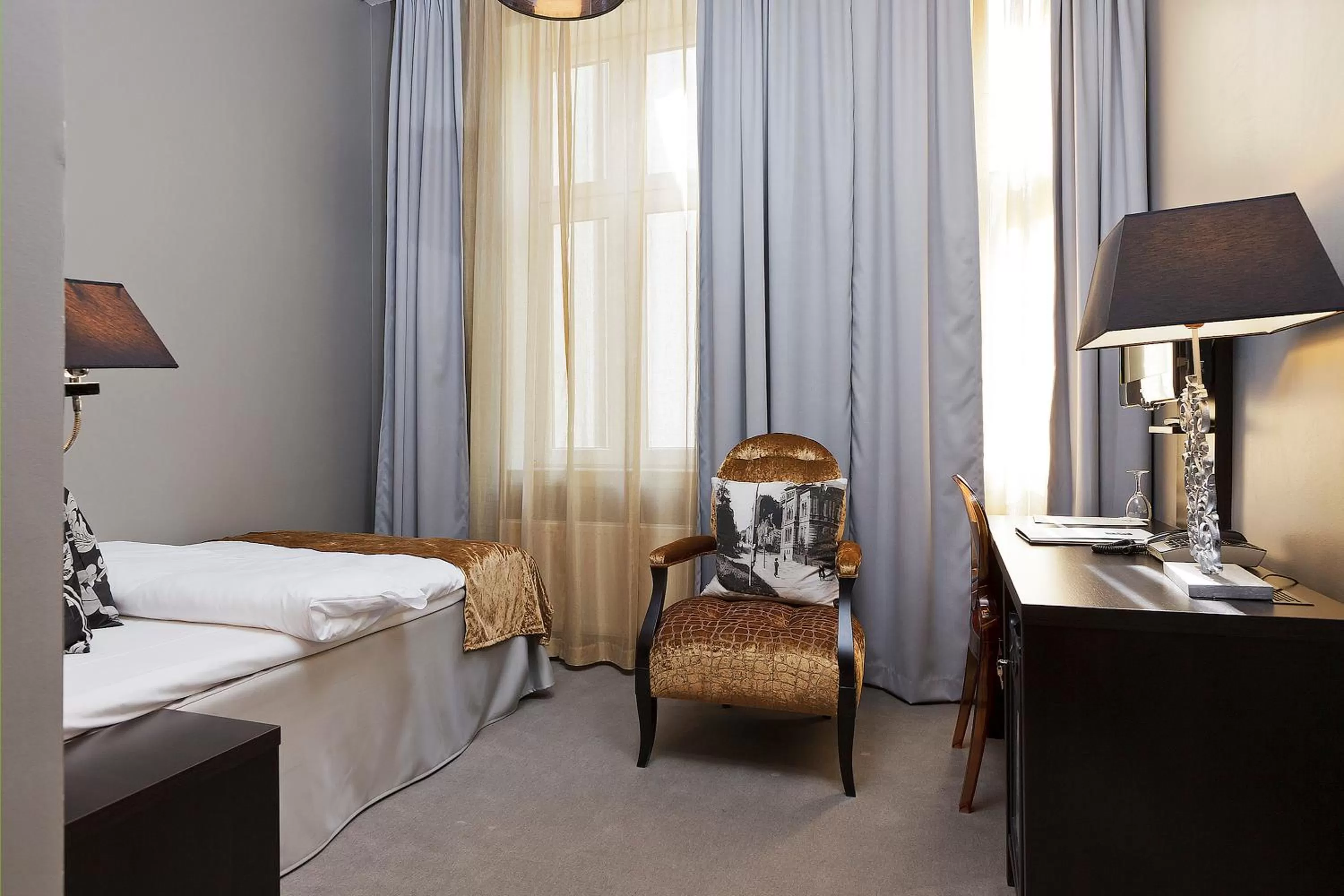 Bed in Saga Hotel Oslo, WorldHotels Crafted