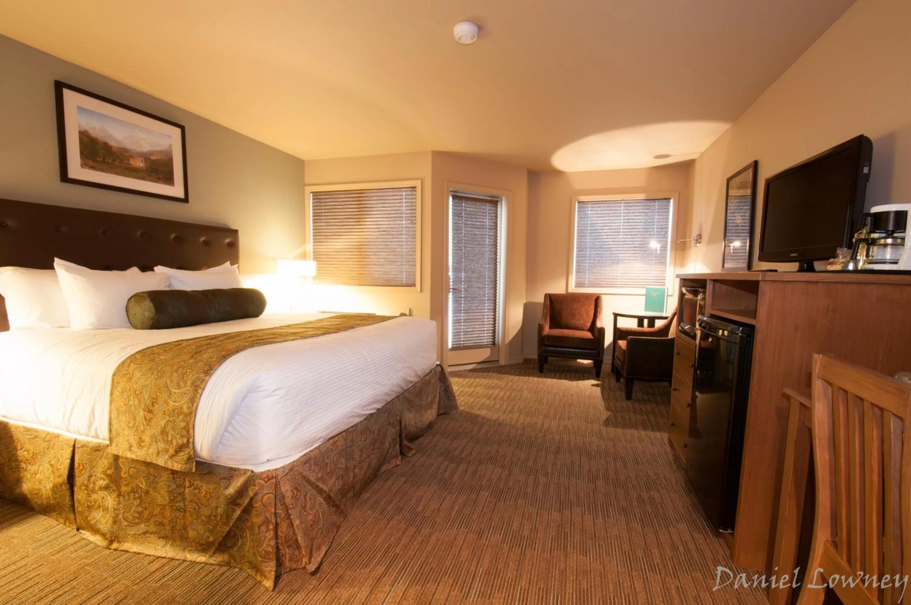 Photo of the whole room, Bed in Meadow Lake Resort & Condos