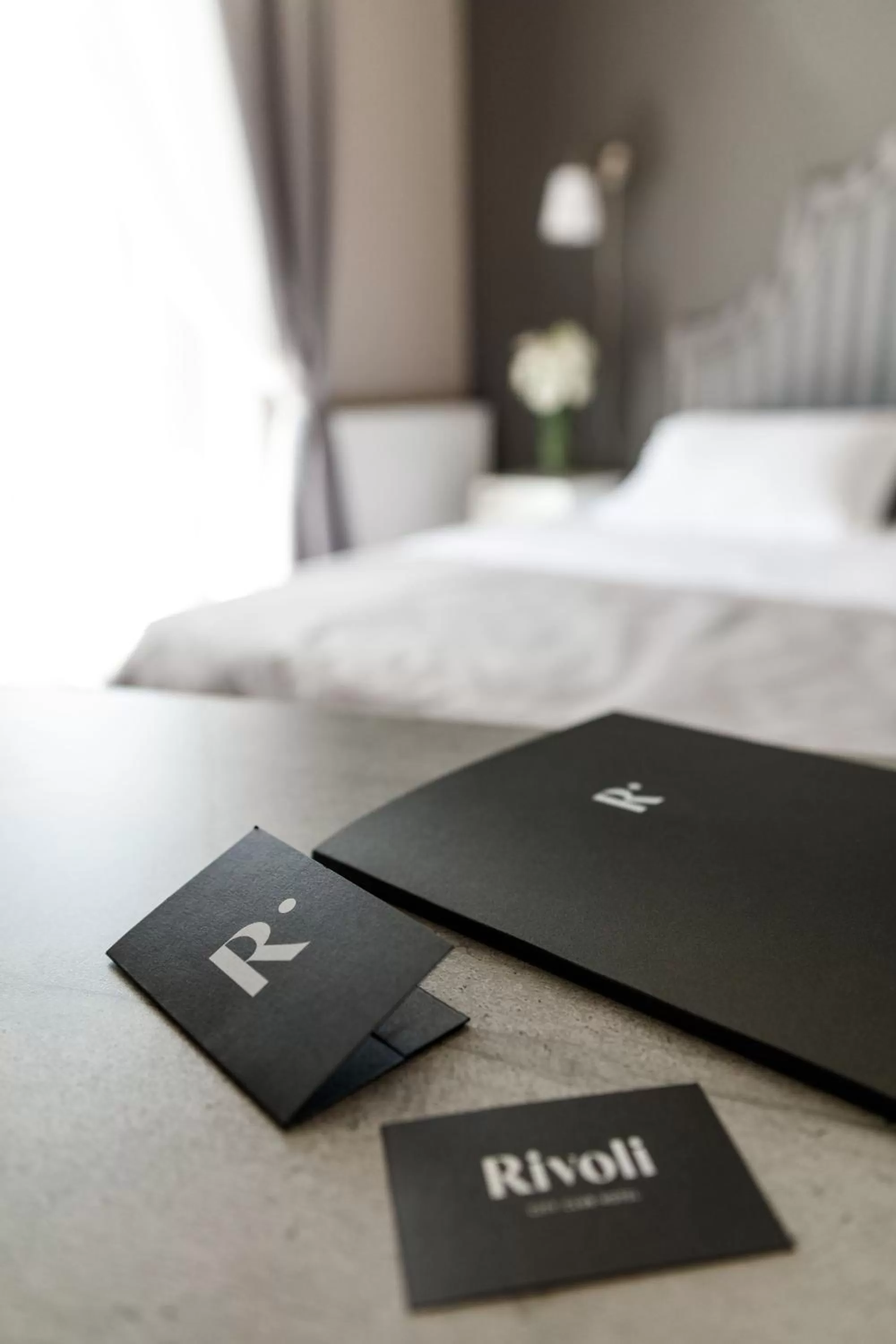 Logo/Certificate/Sign, Bed in Rivoli Hotel