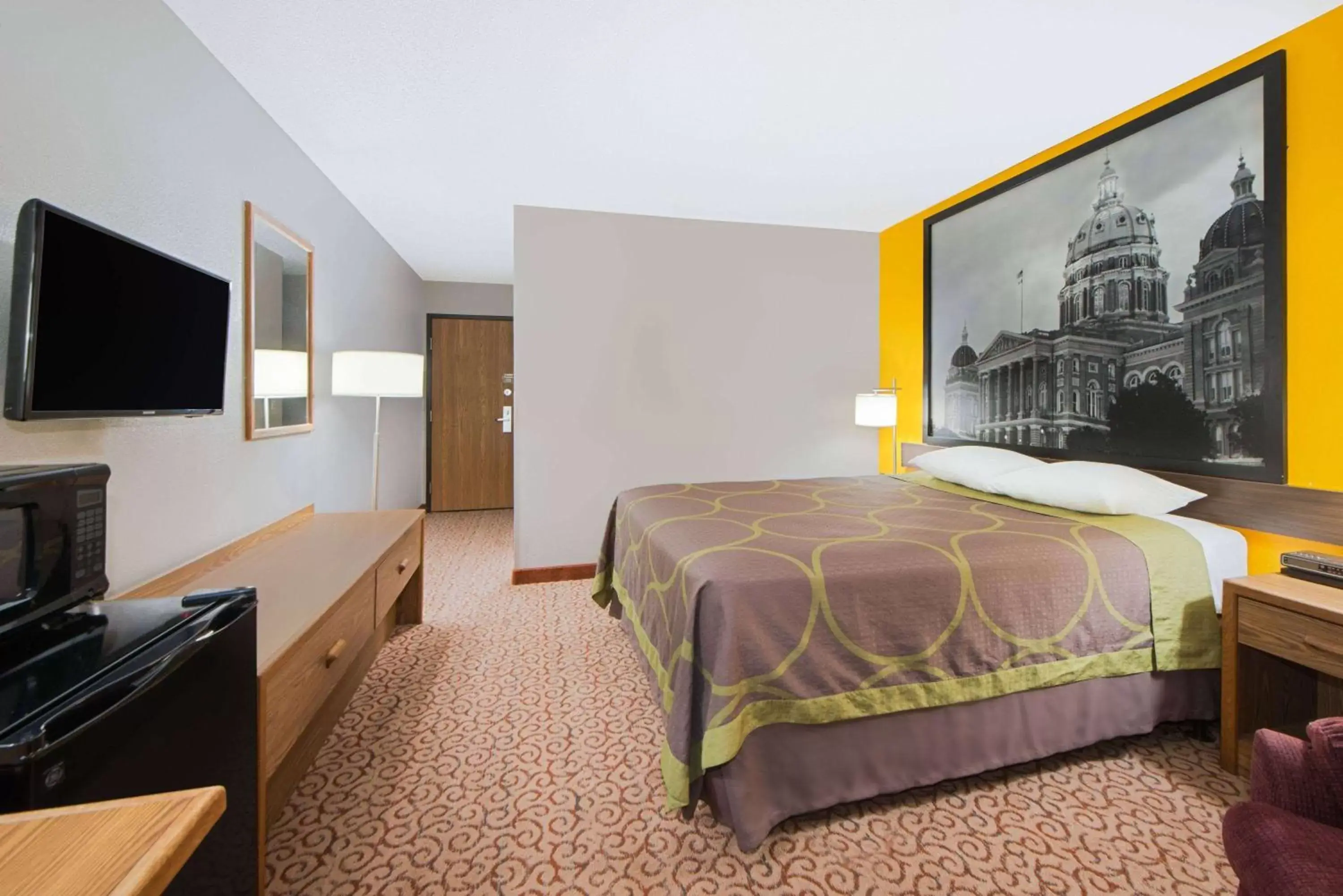 Photo of the whole room, Bed in Super 8 by Wyndham Pella Photo of the whole room, Bed in Super 8 by Wyndham Pella