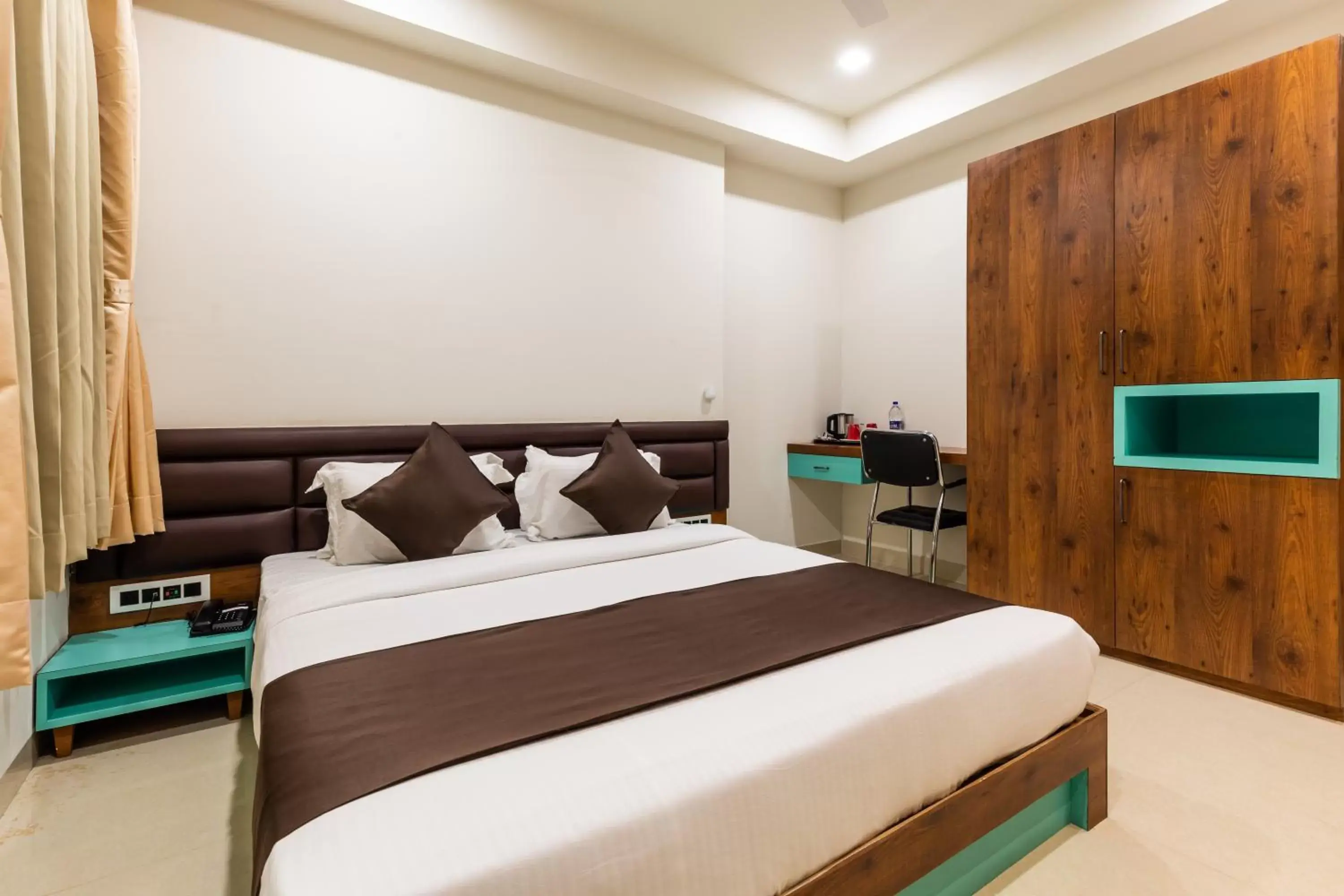 Superior Double Room in The Grand Shaurya Superior Double Room in The Grand Shaurya