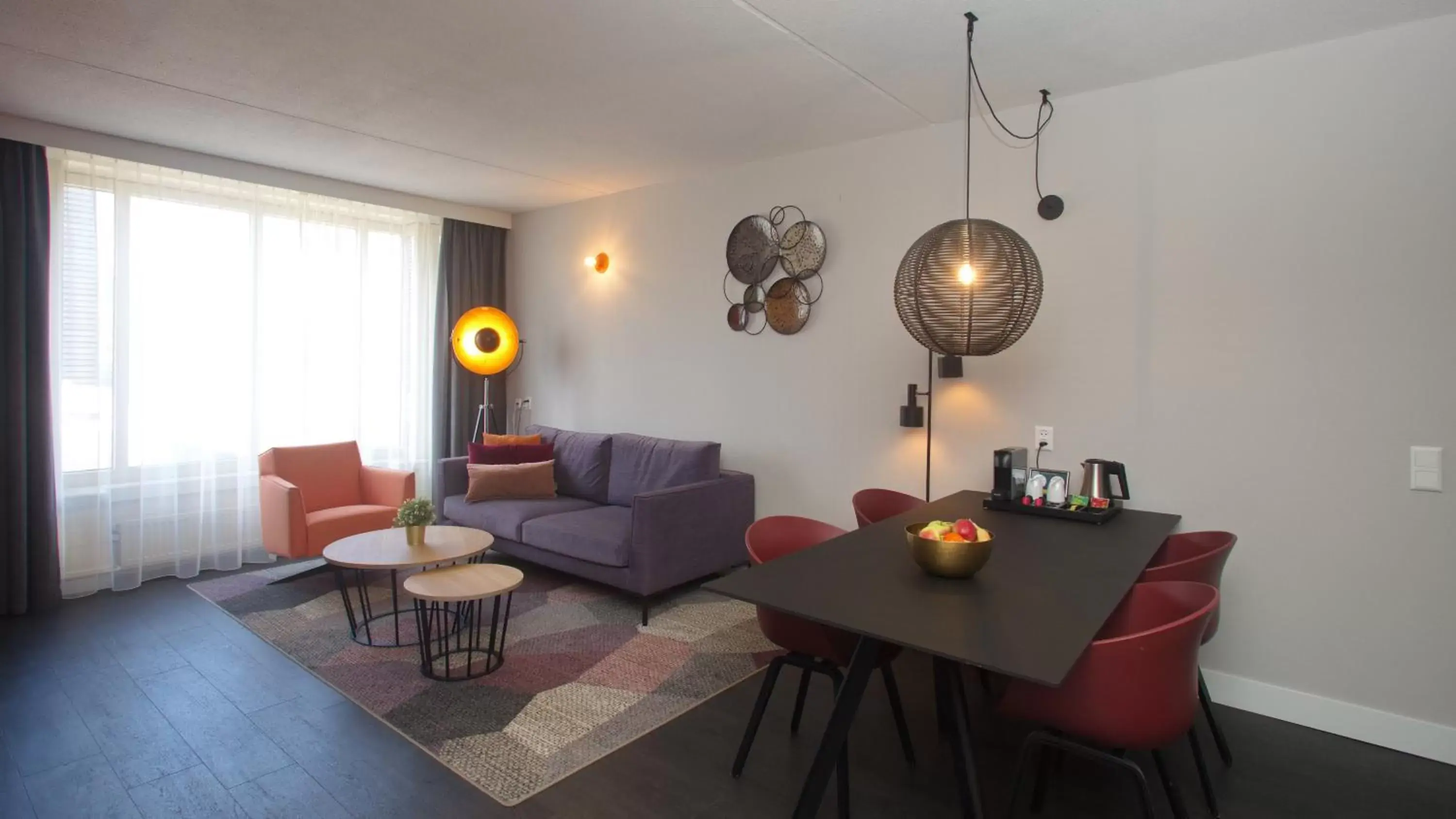 Living room, Seating Area in Golden Tulip Zoetermeer - Den Haag