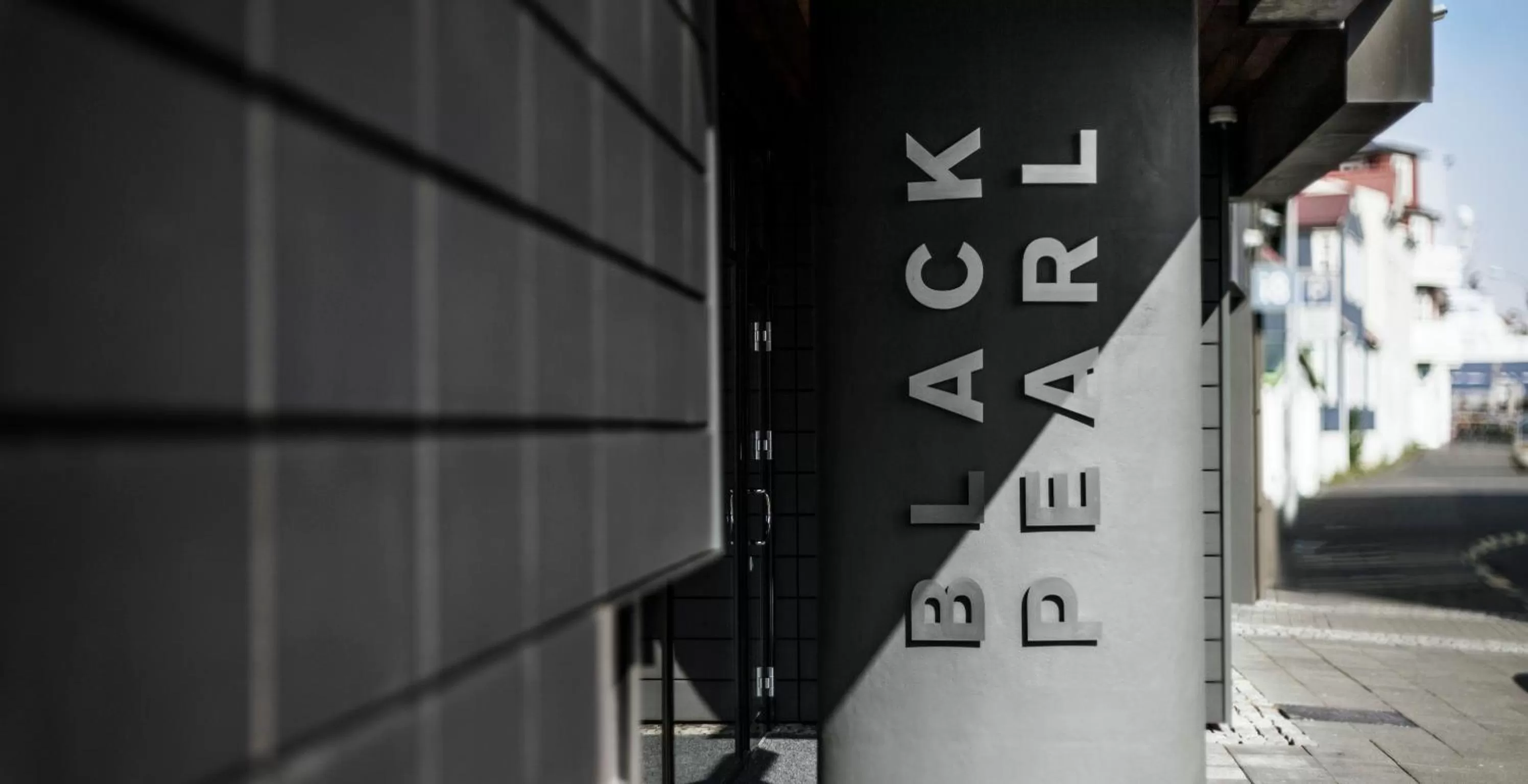 Facade/entrance in Black Pearl Apartment Hotel