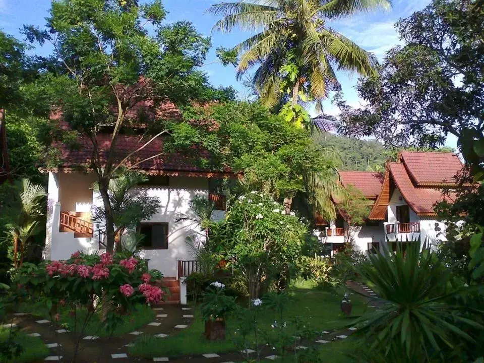 Facade/entrance, Property Building in Koh Chang Thai Garden Hill Resort