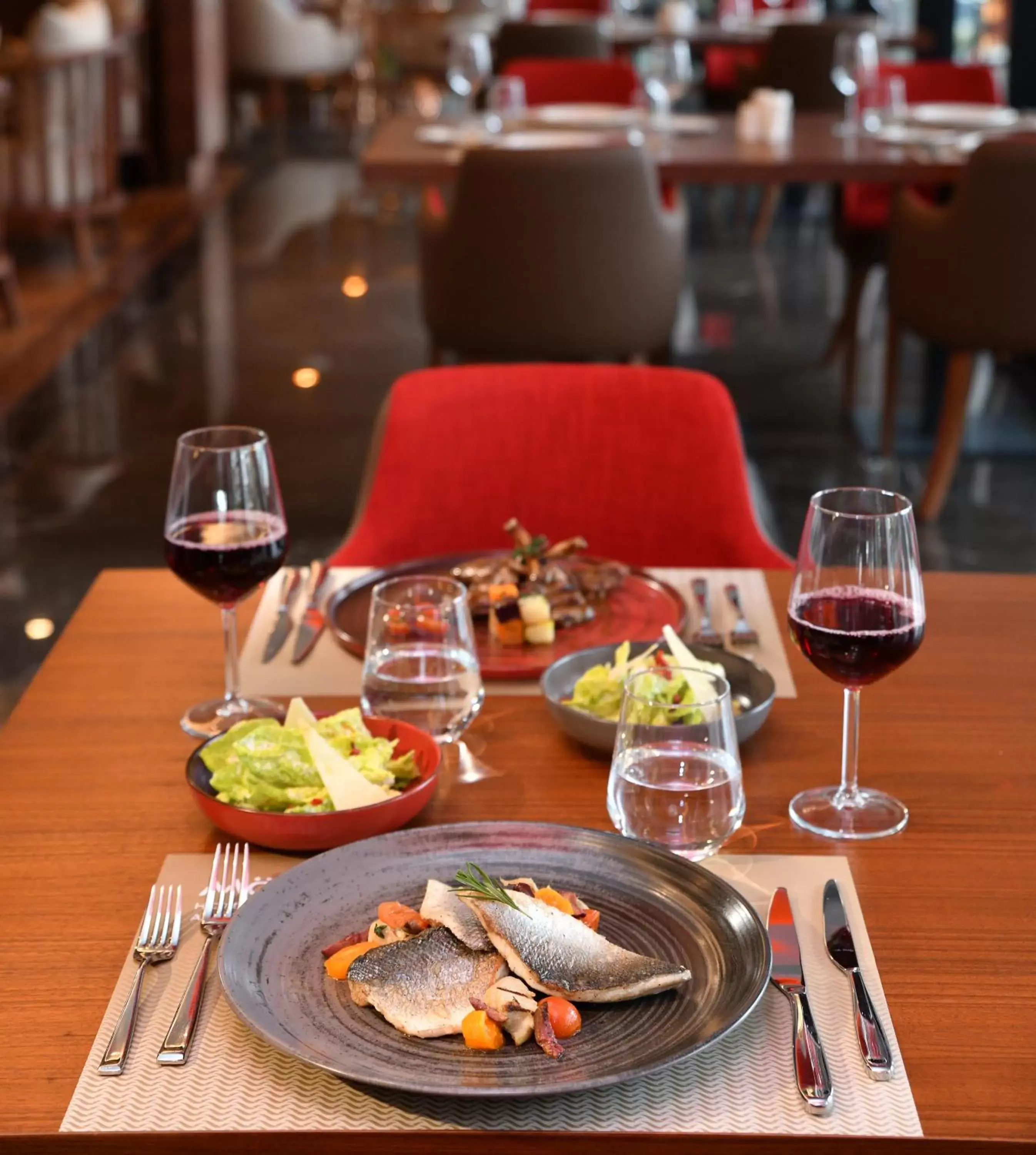 Restaurant/places to eat in Mövenpick Hotel Istanbul Asia Airport
