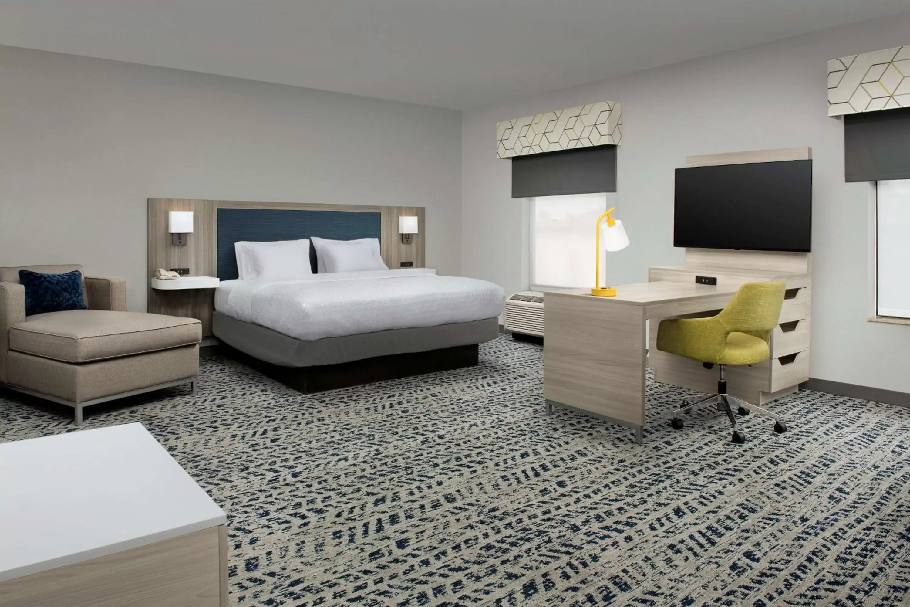 Bedroom, Bed in Hampton Inn Duncan Bedroom, Bed in Hampton Inn Duncan