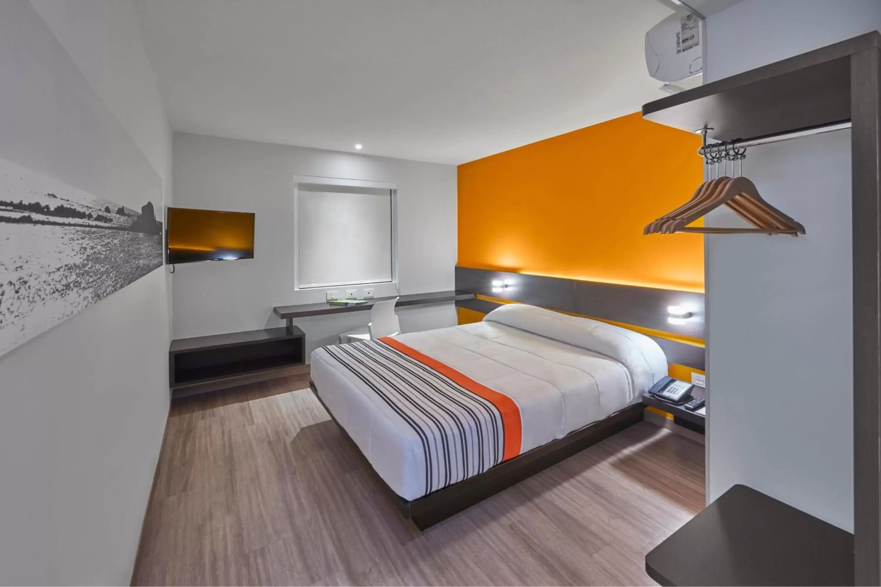 Photo of the whole room, Bed in City Express Junior by Marriott Leon Centro de Convenciones