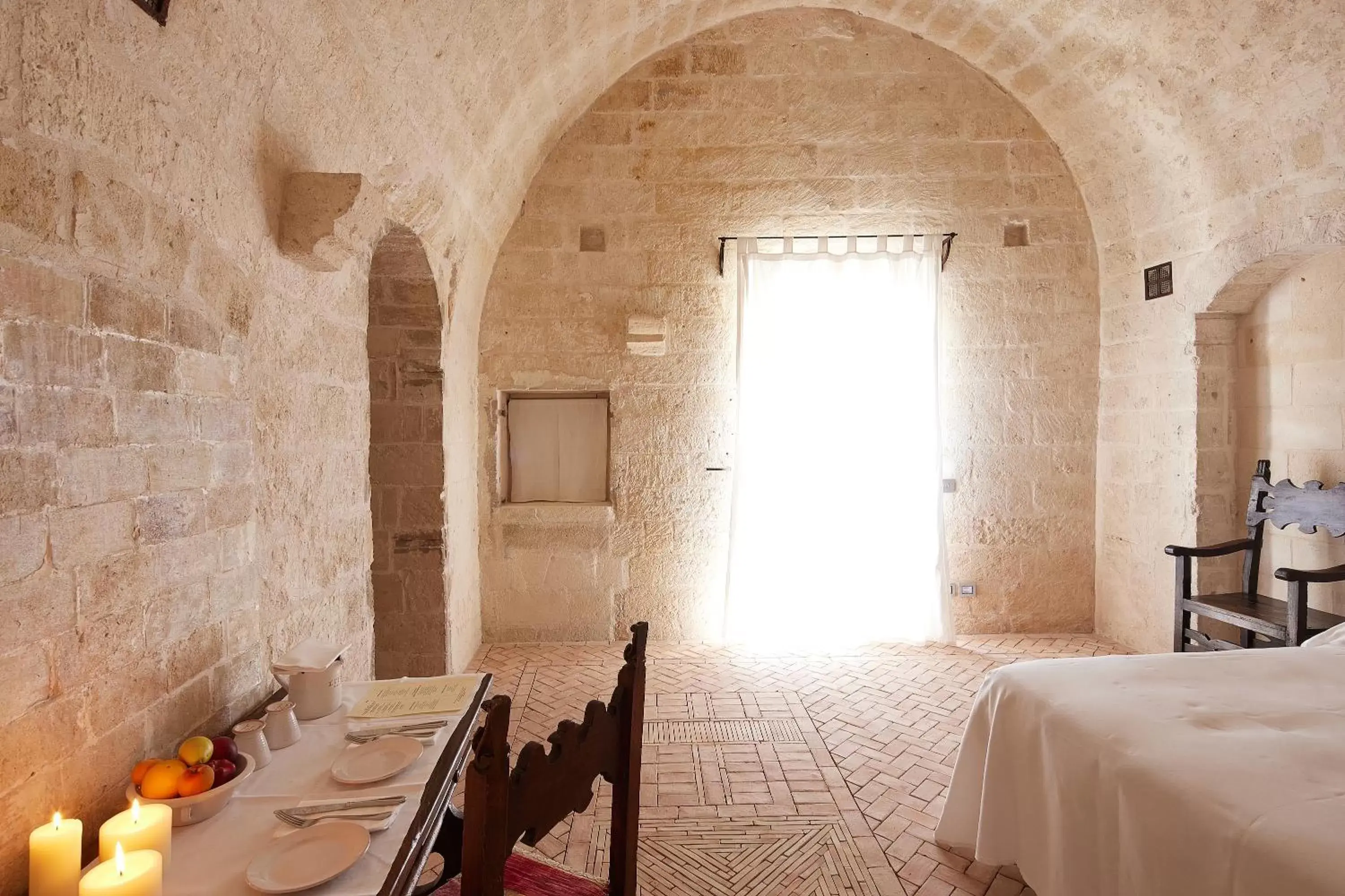 Dining area in Sextantio Le Grotte Della Civita