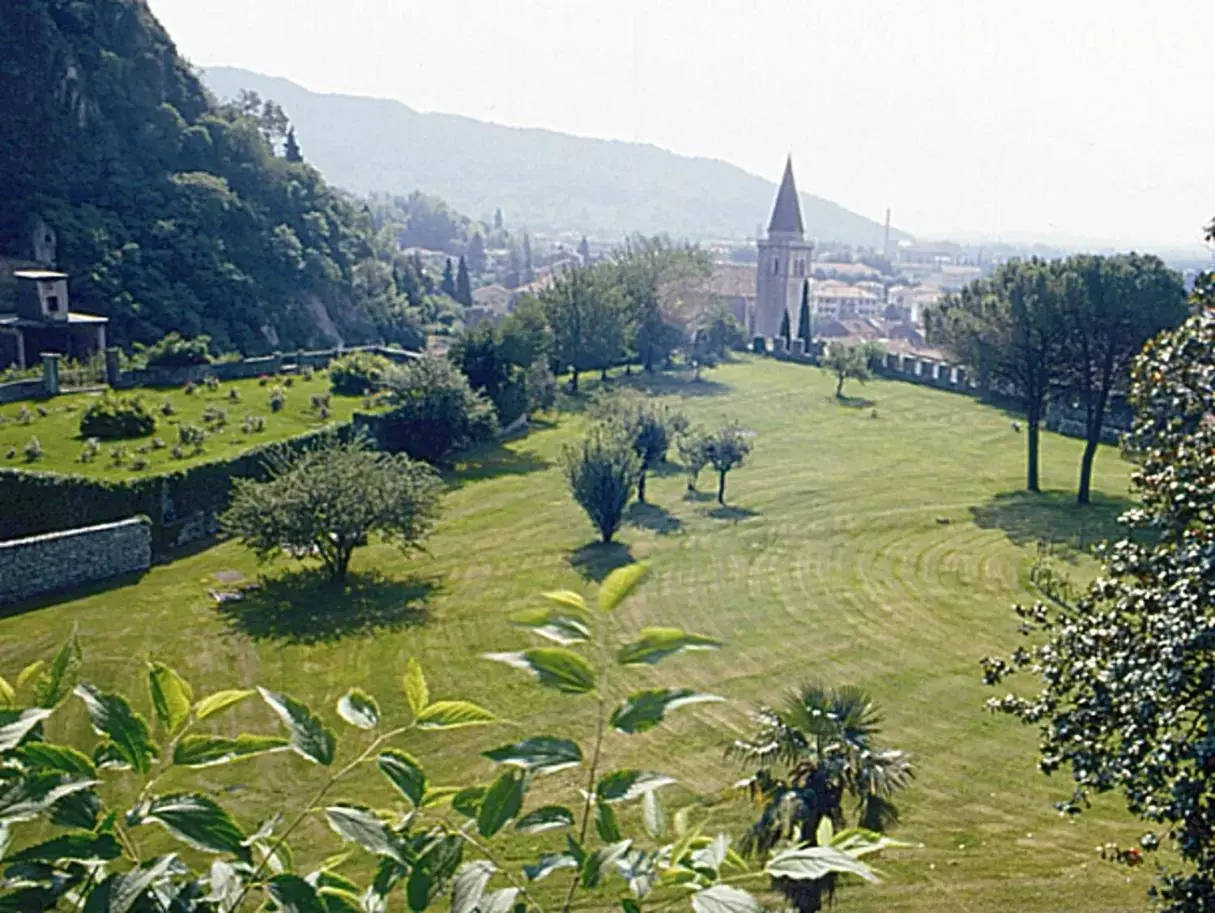 Castrum di Serravalle