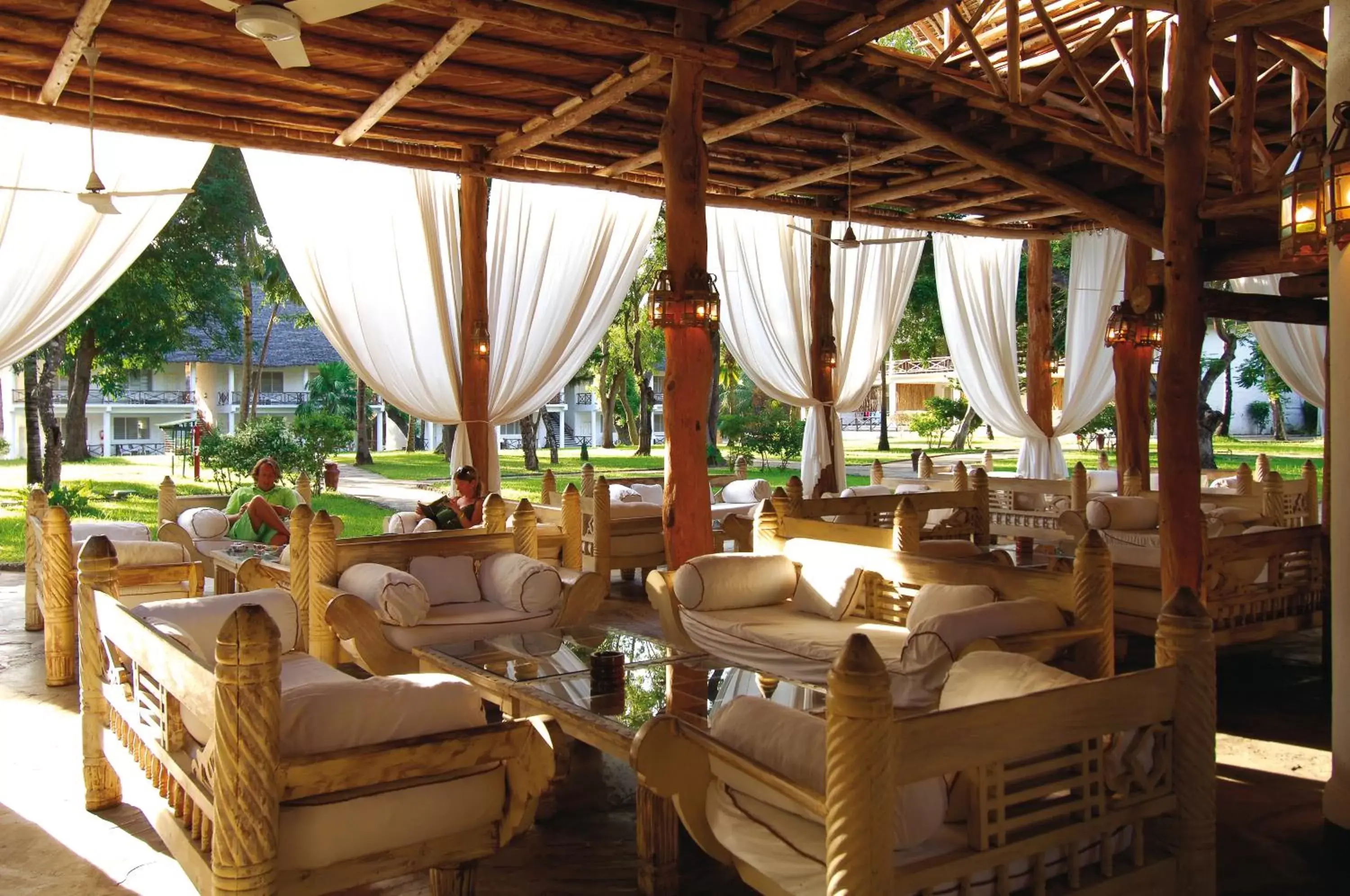 Balcony/Terrace, Restaurant/Places to Eat in Sandies Tropical Village