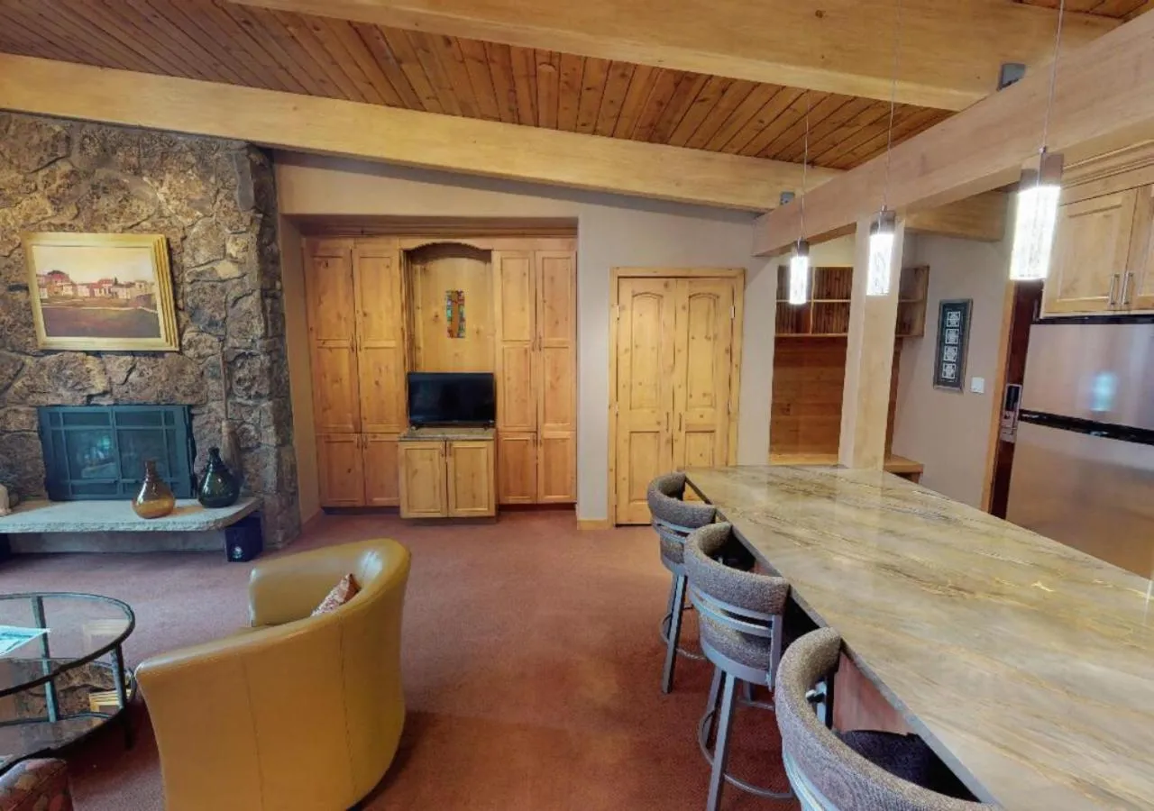 Seating area in Manor Vail Lodge