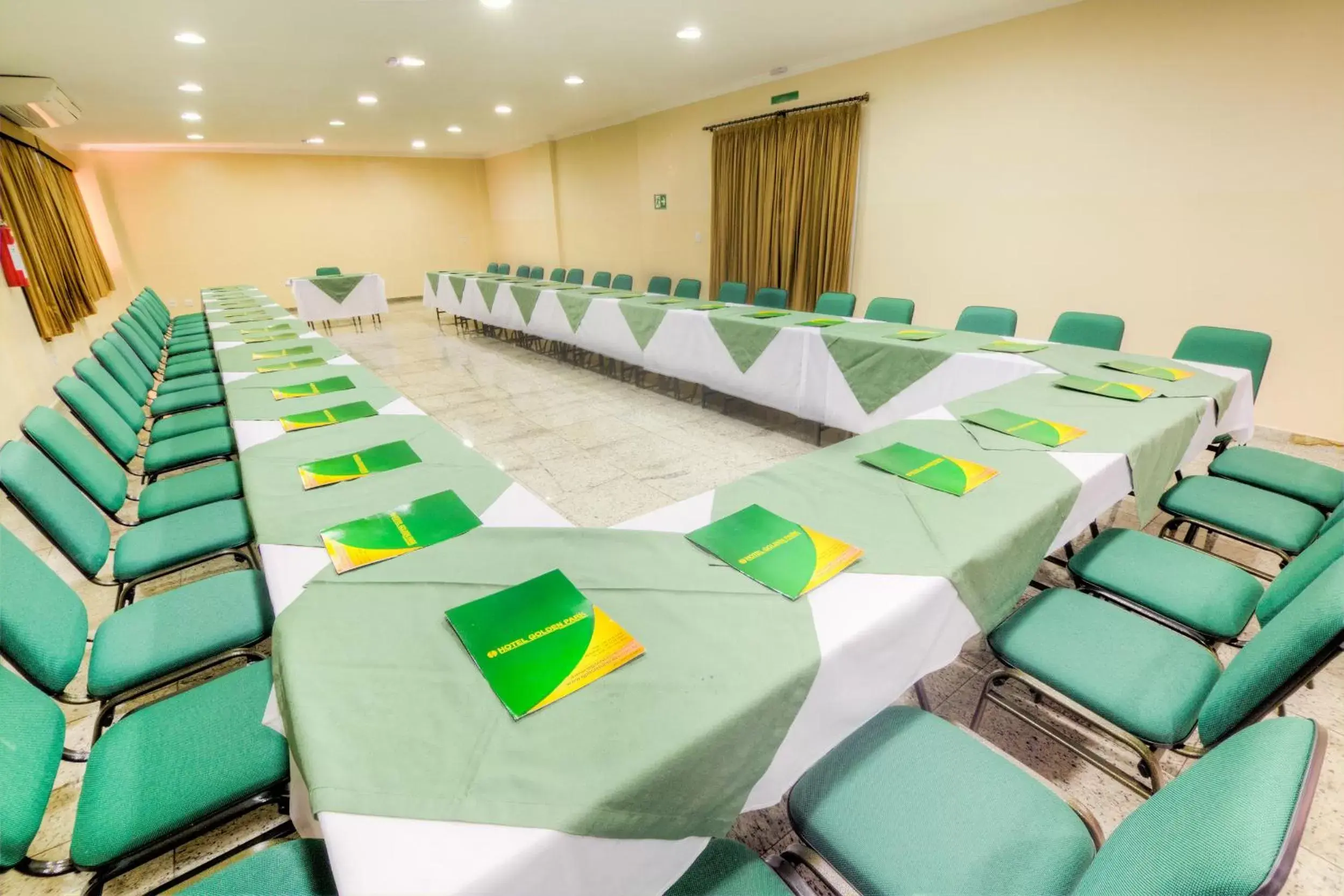 Business facilities in Golden Park Uberaba