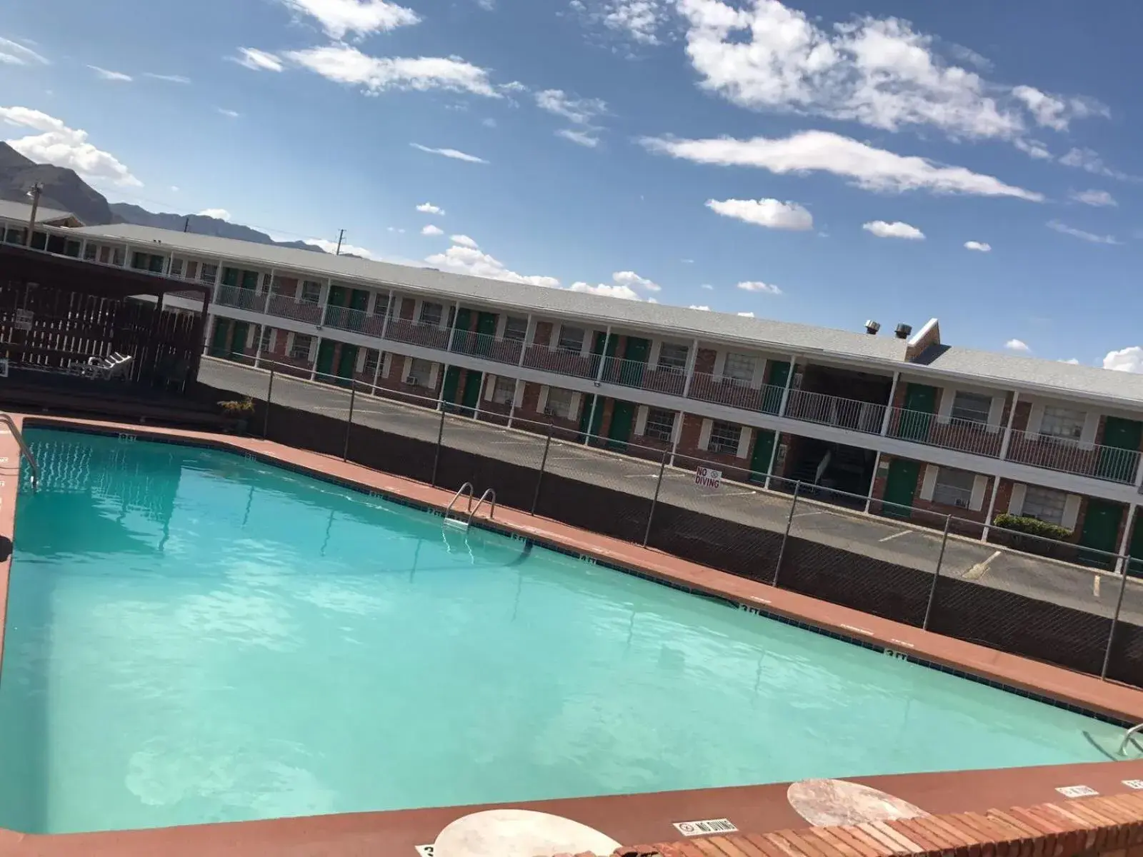 View (from property/room), Swimming Pool in Super Lodge Motel El Paso