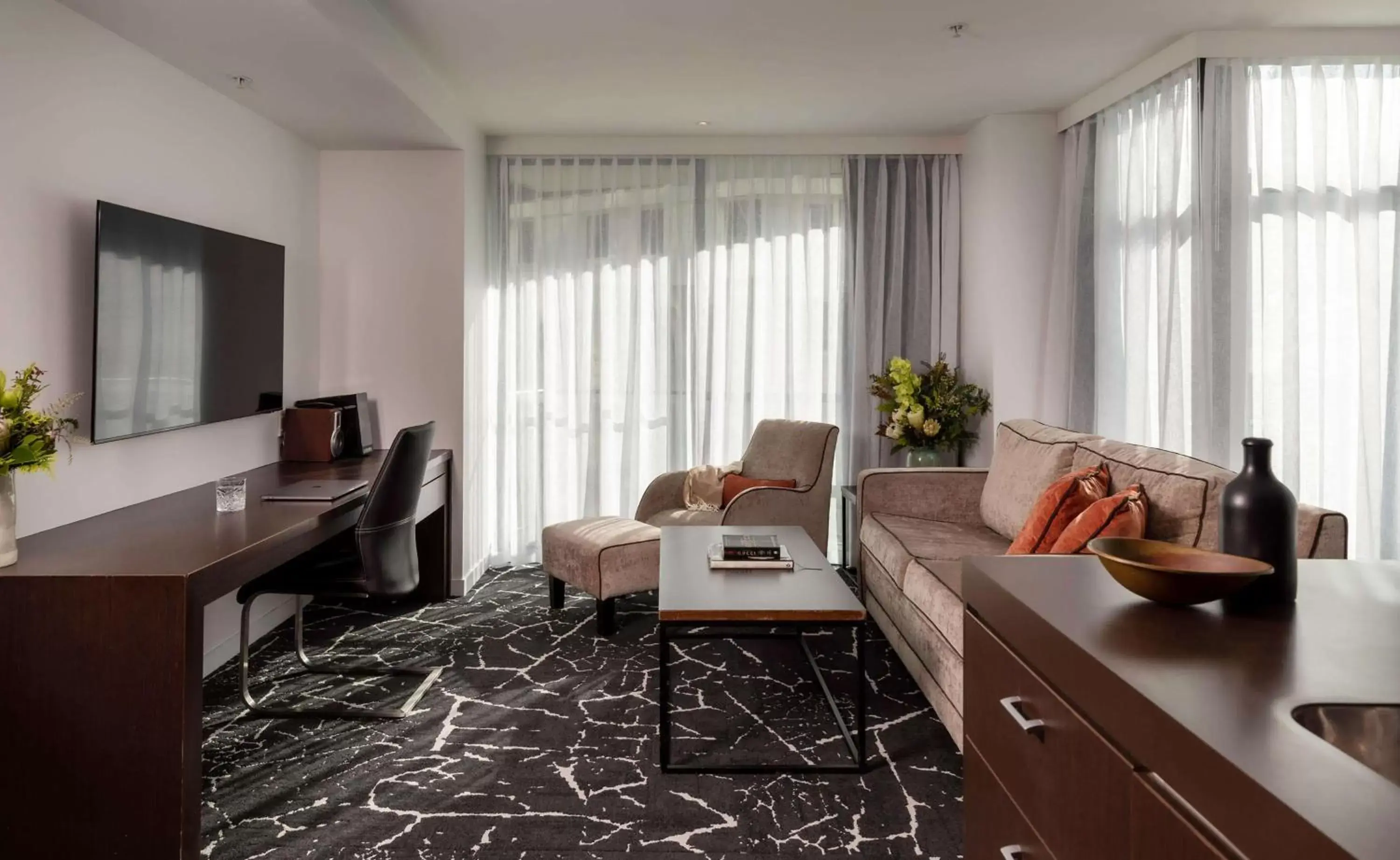 Property building, Seating Area in Rydges Wellington