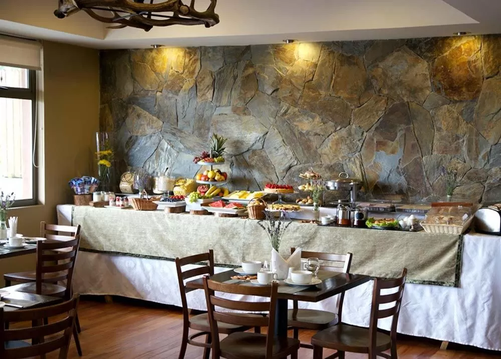 Breakfast in Hotel Terraza Suite