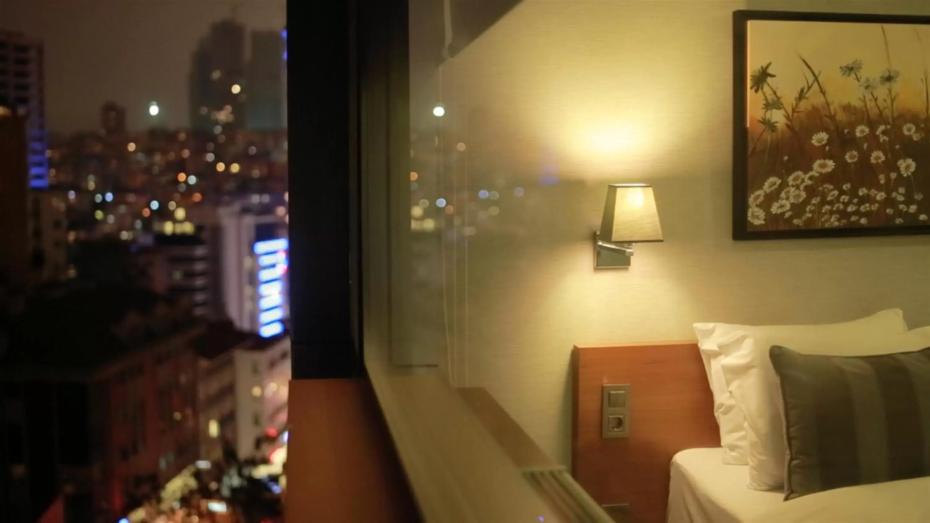 City view, Bed in Modus Hotel Istanbul City view, Bed in Modus Hotel Istanbul