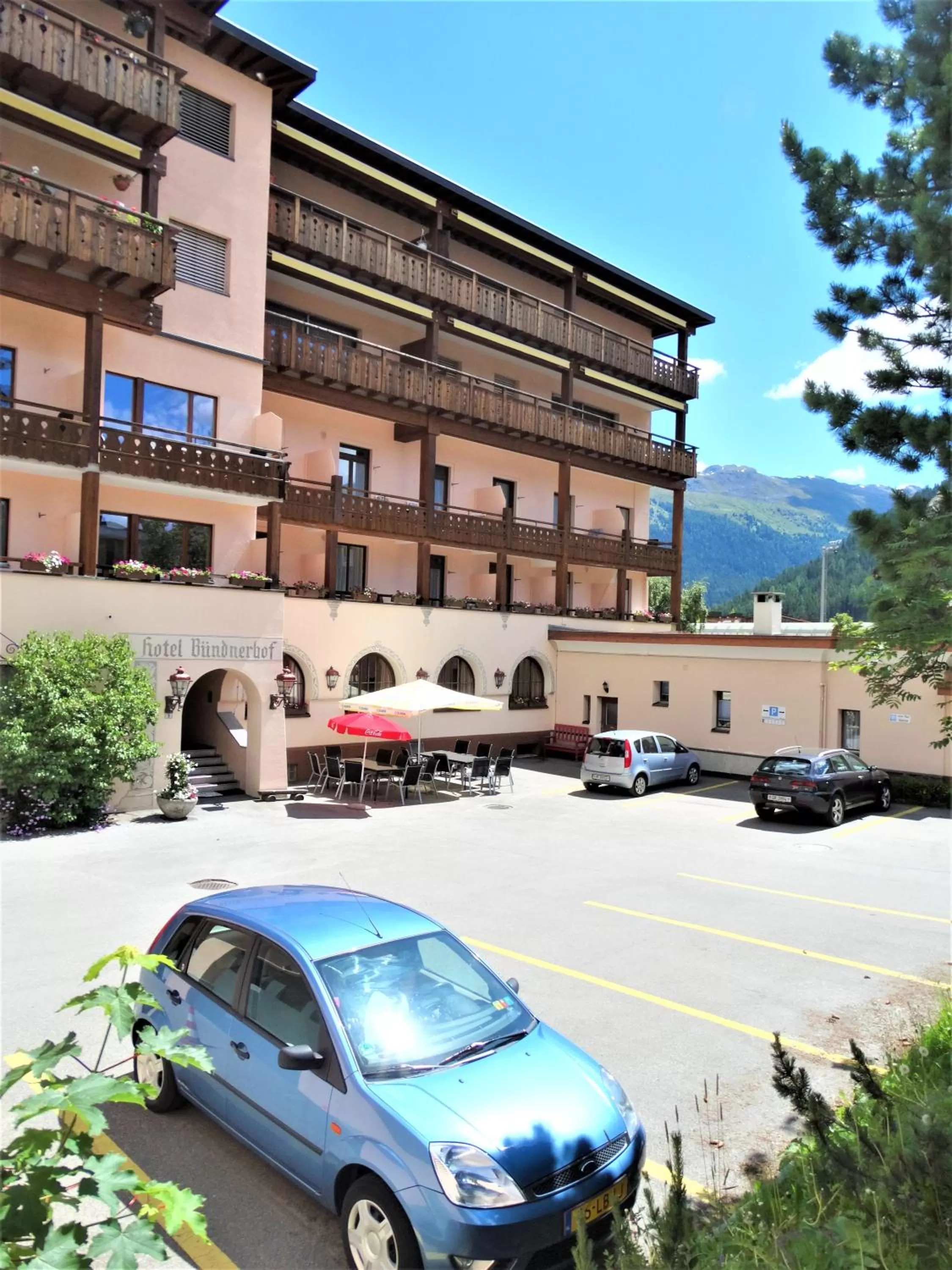 Property Building in Hotel Bündnerhof