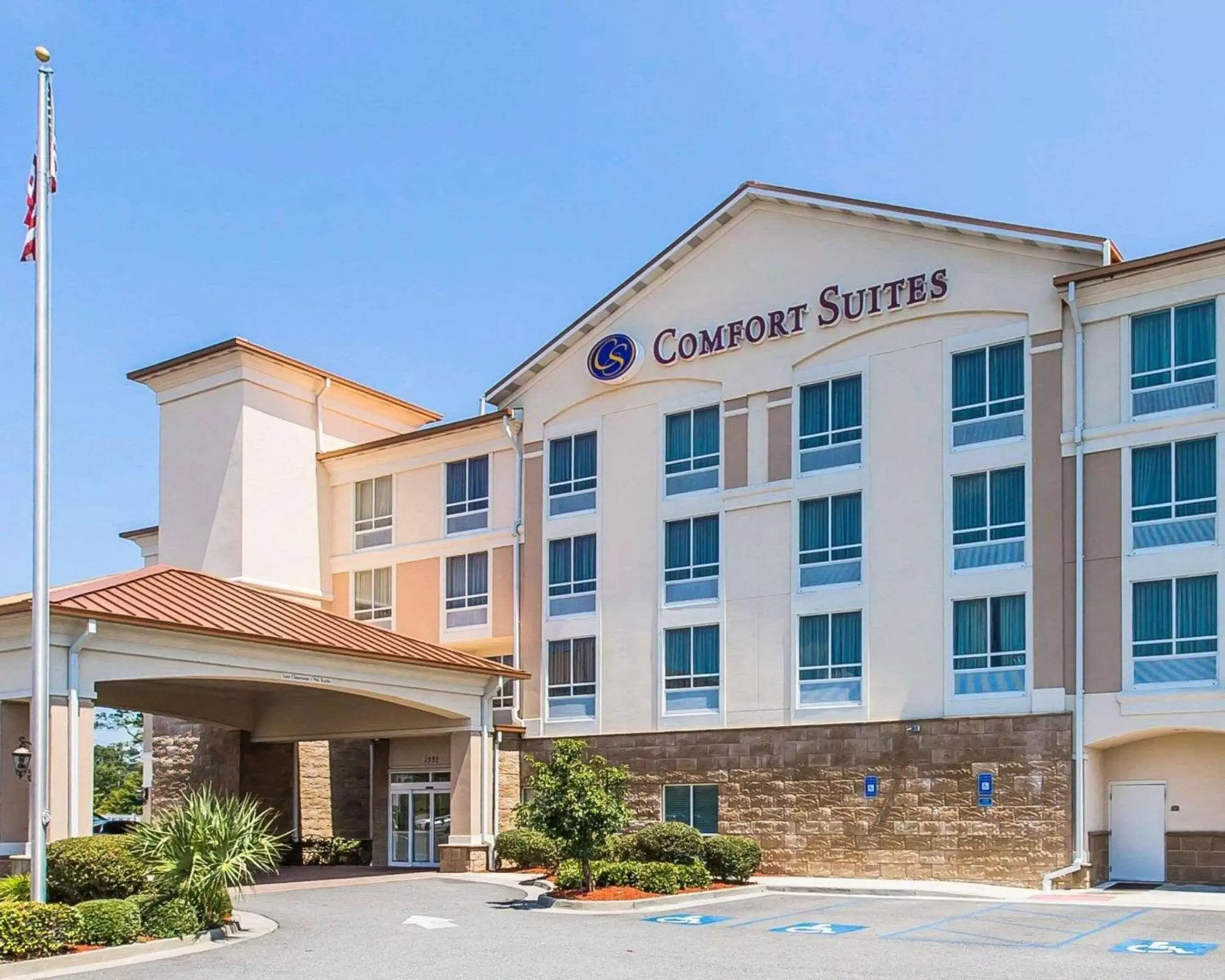 Property Building in Comfort Suites