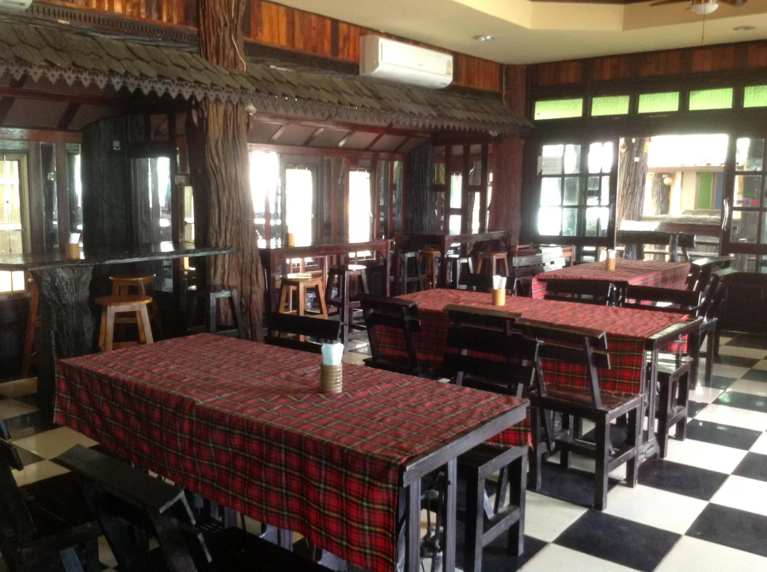 Restaurant/places to eat in Happy Resort Bandung