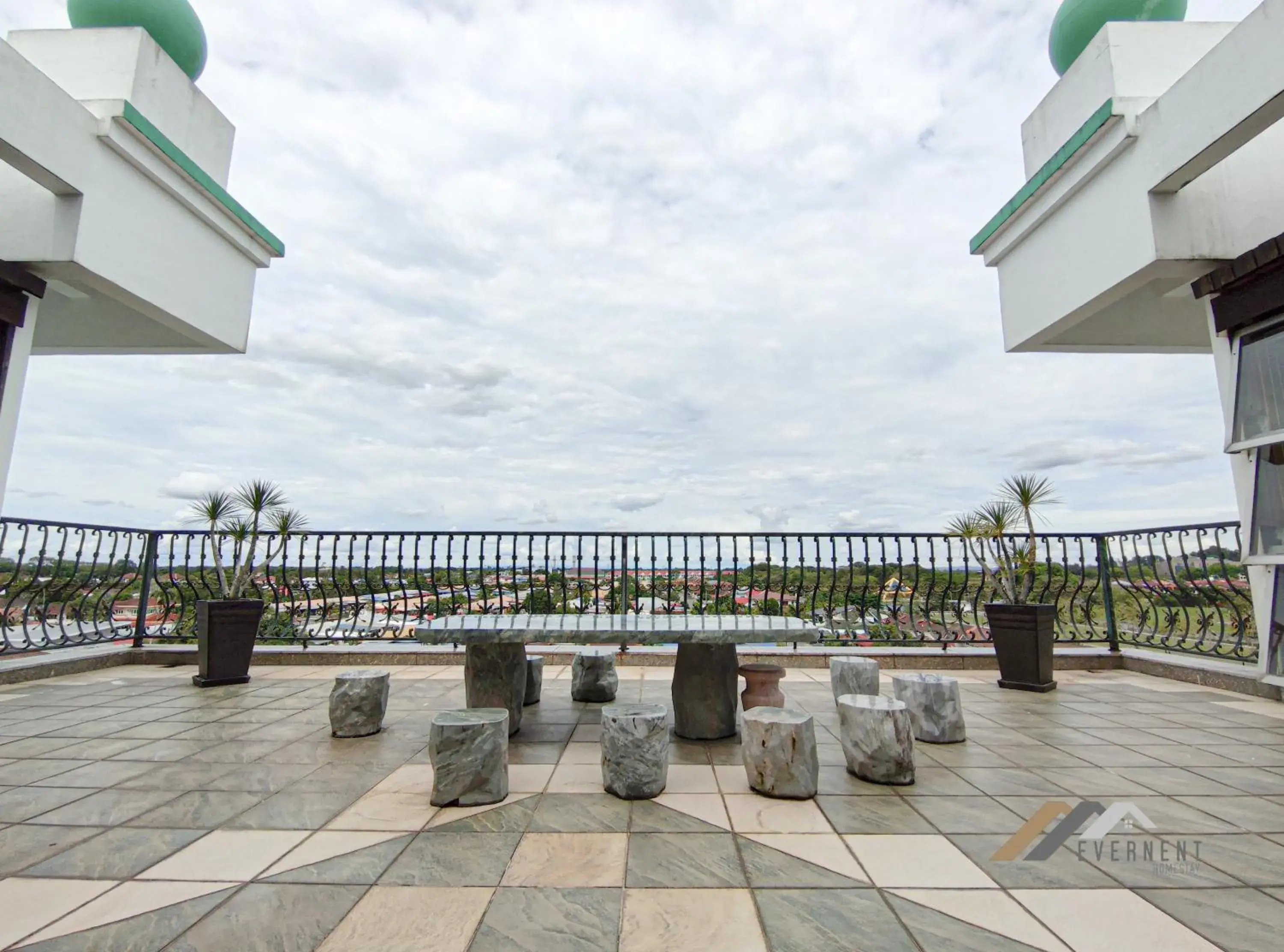 Balcony/Terrace in Mciti Suites