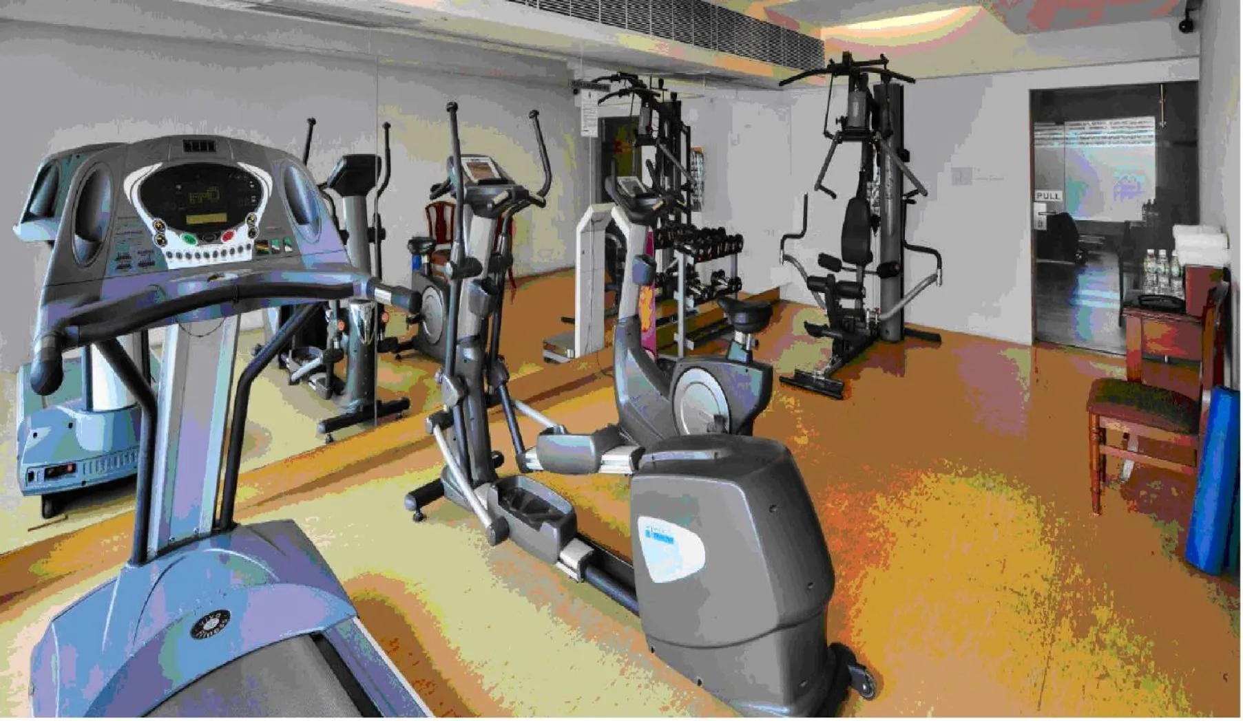 Fitness centre/facilities in Comfort Inn Sunset