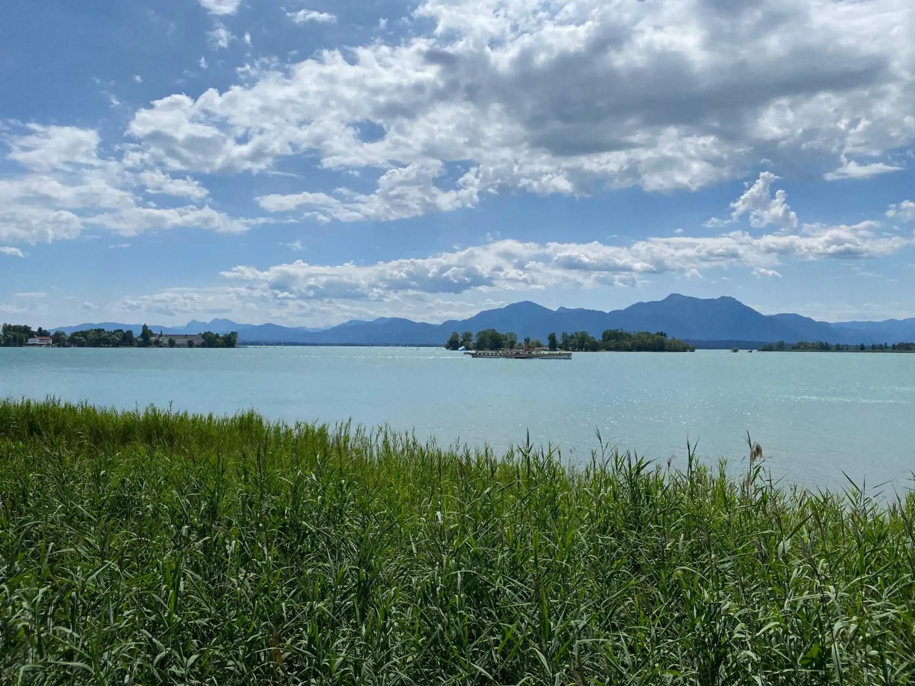 Staff, Natural Landscape in Beim Has’n