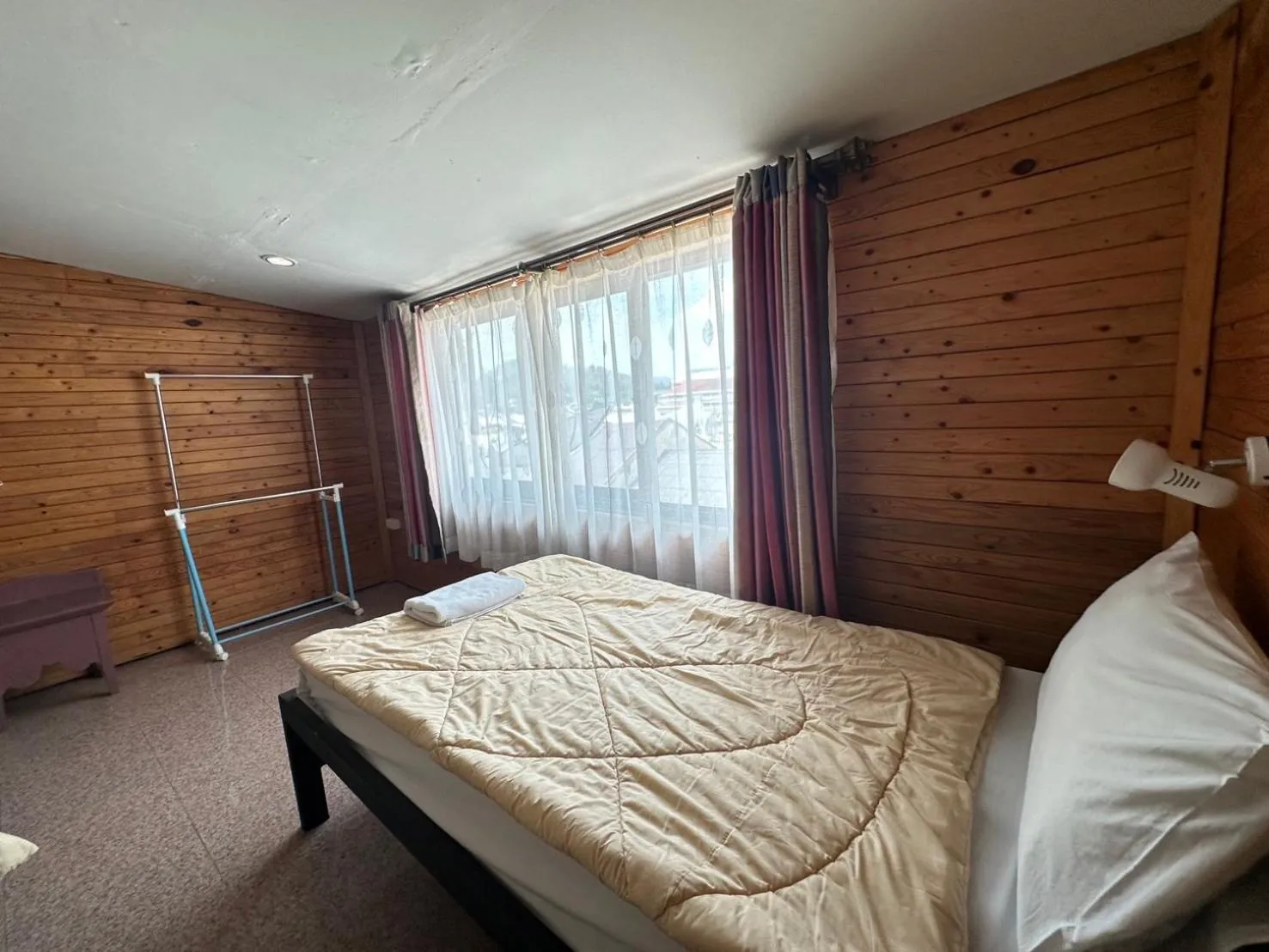 Deluxe Triple Room in GOTUM Hostel 2 & Money Exchange