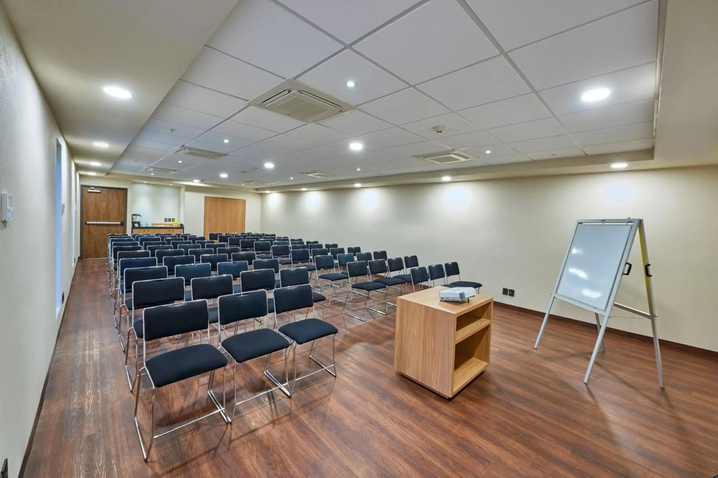 Meeting/conference room in City Centro by Marriott Oaxaca